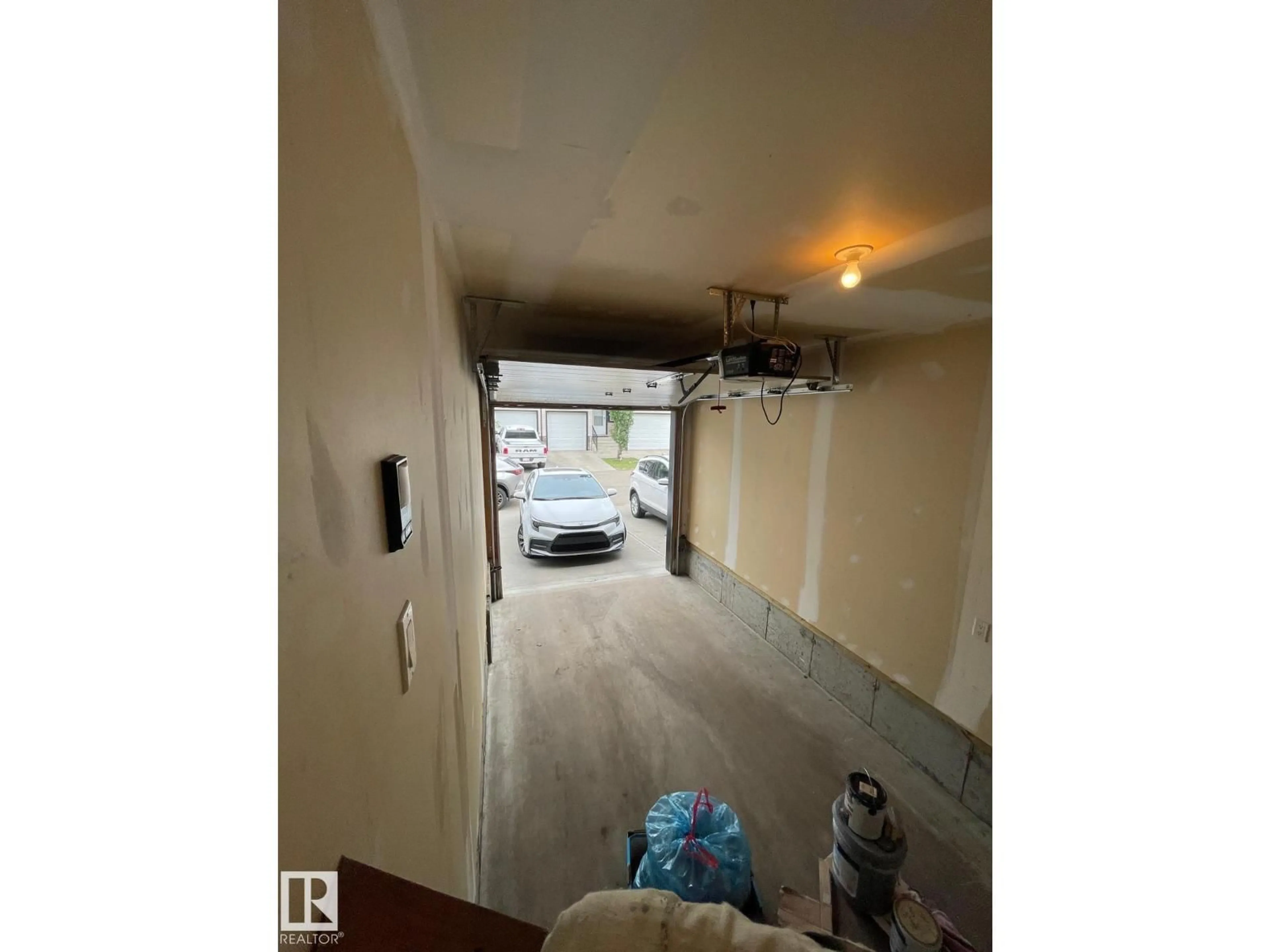 Unknown for 25 - 1820 34 AV, Edmonton Alberta T6T0N9