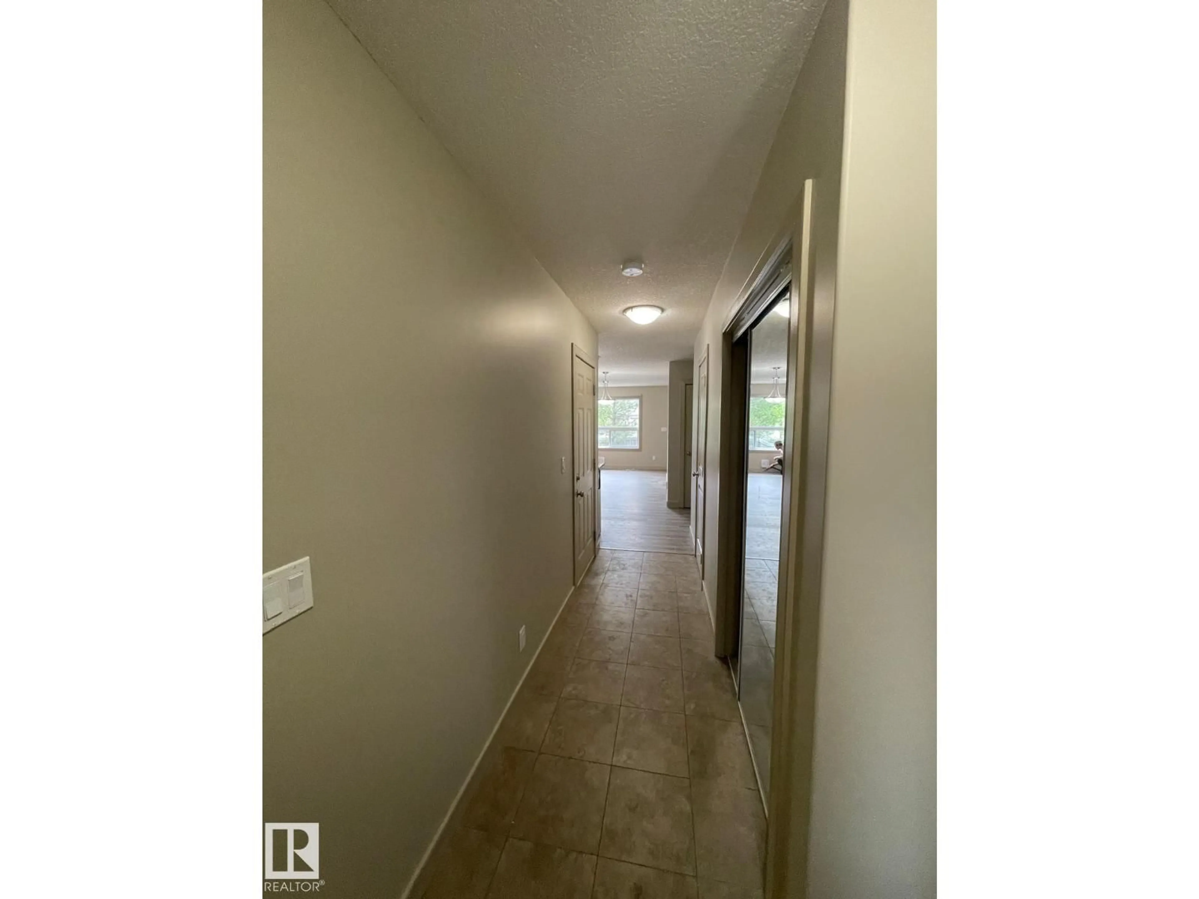 A pic of a room for 25 - 1820 34 AV, Edmonton Alberta T6T0N9