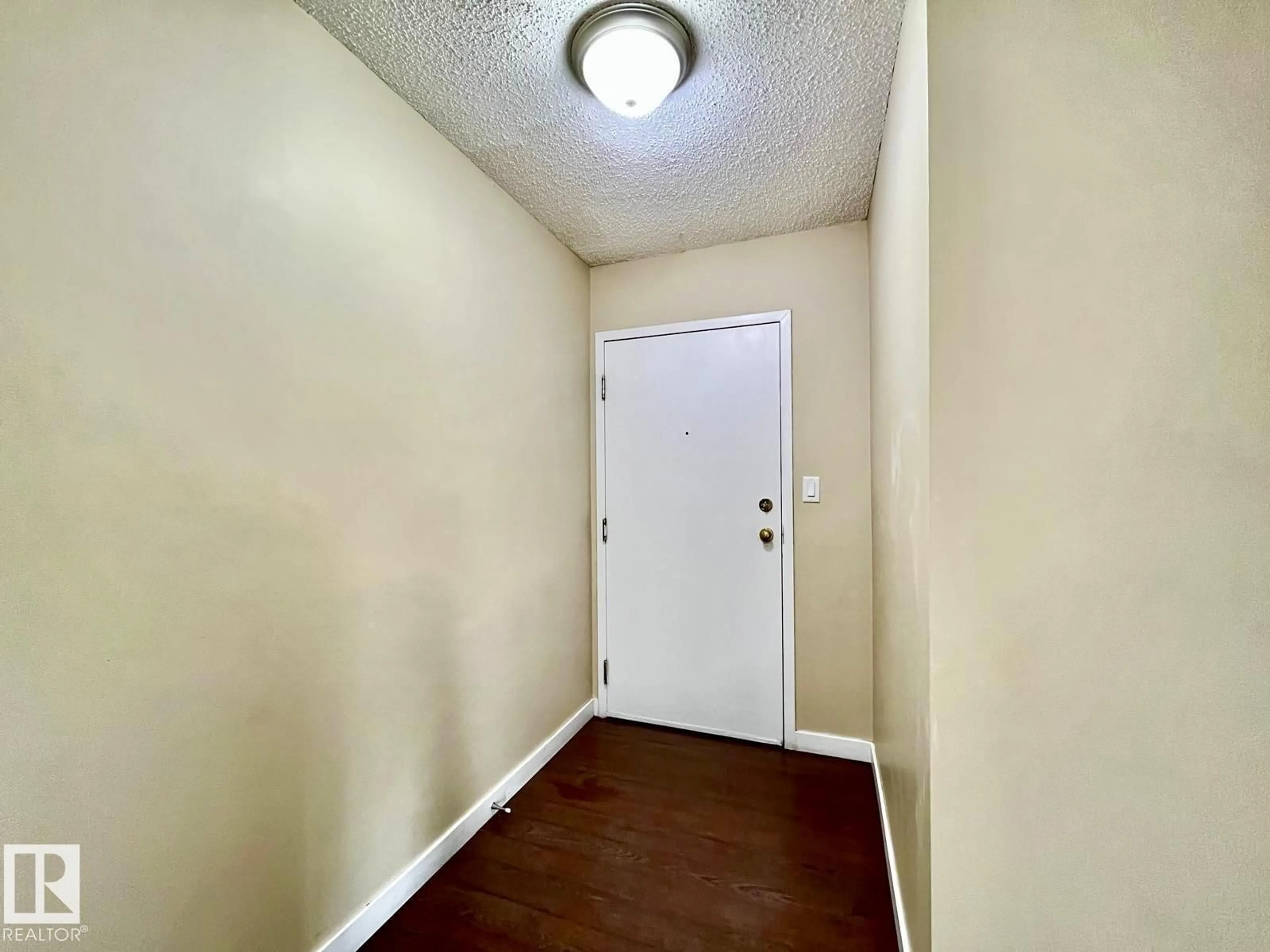 Unknown for 316 - 5005 31 AV, Edmonton Alberta T6L6S6