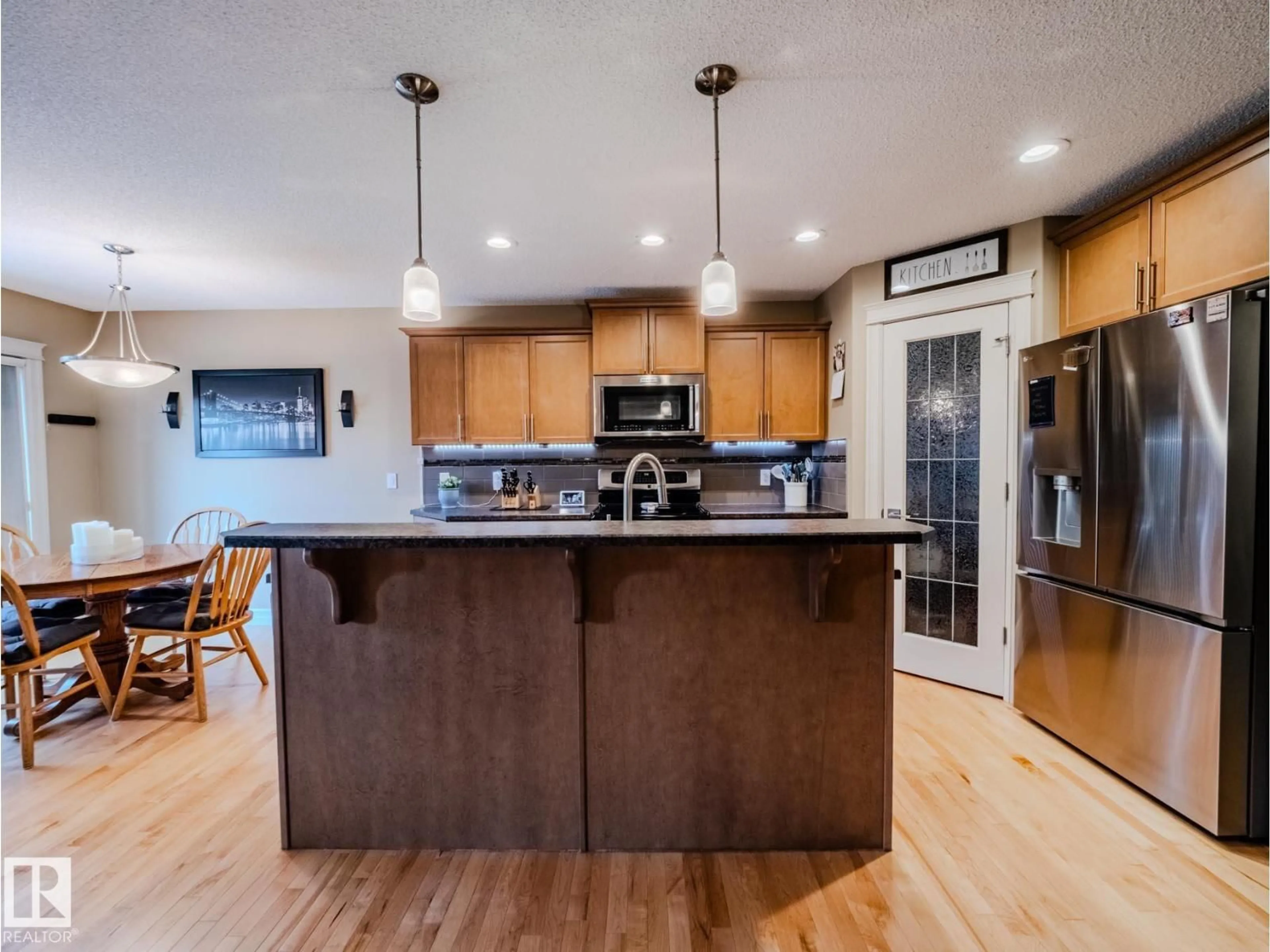 Open concept kitchen, unknown for 2317 CASSELMAN CR, Edmonton Alberta T6W0W1