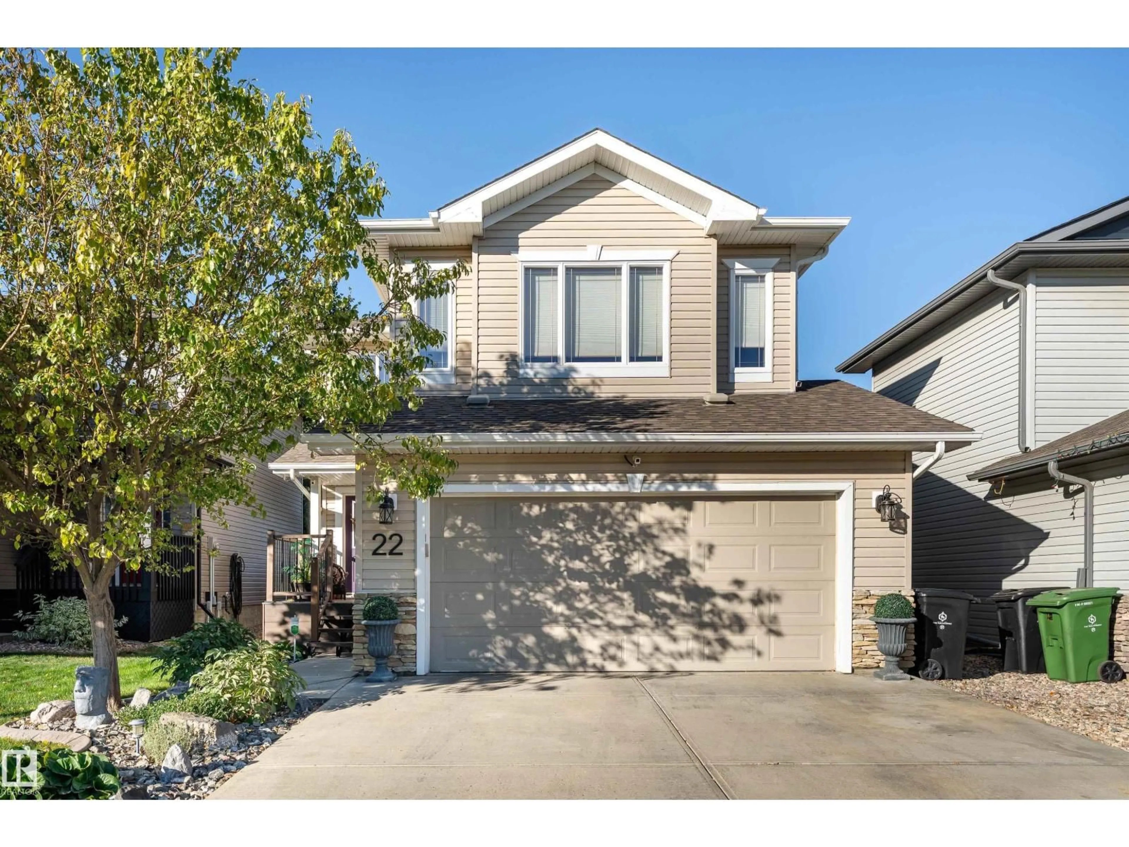 Home with vinyl exterior material, street for 22 WESTBROOK WD, Fort Saskatchewan Alberta T8L0J9