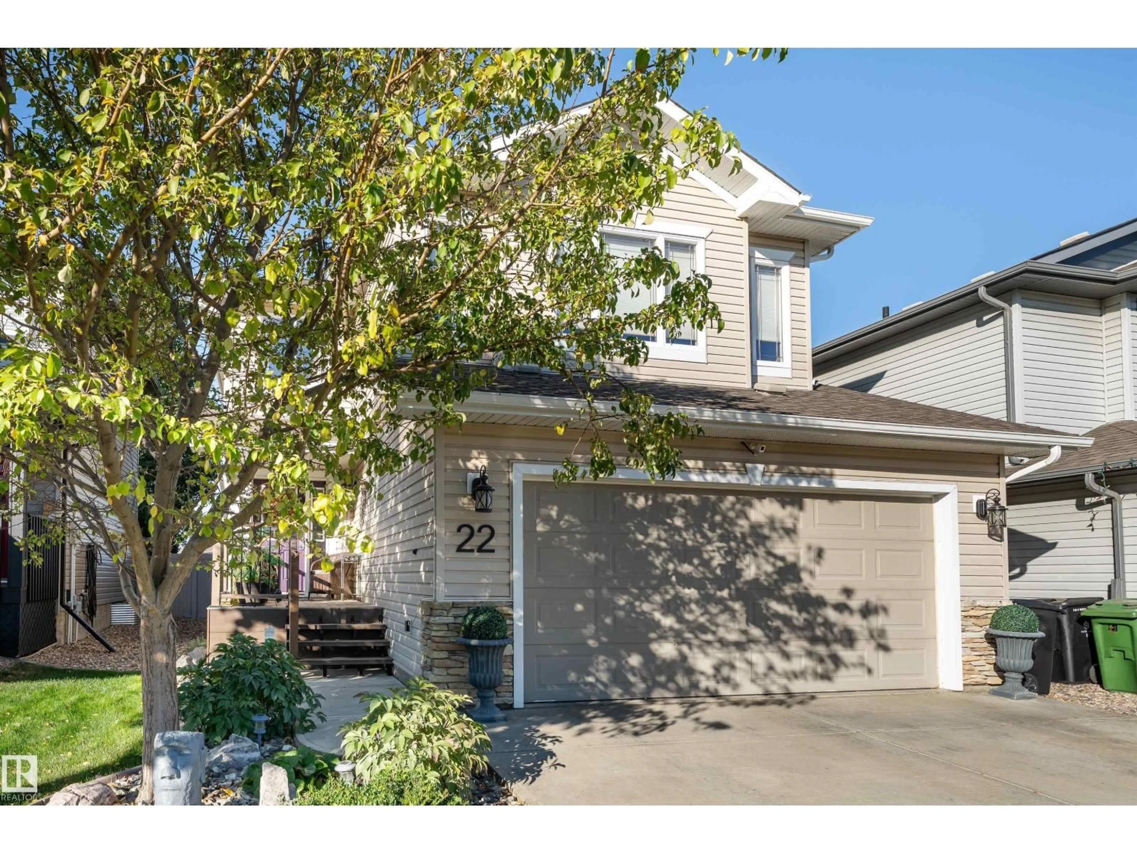 Home with vinyl exterior material, street for 22 WESTBROOK WD, Fort Saskatchewan Alberta T8L0J9