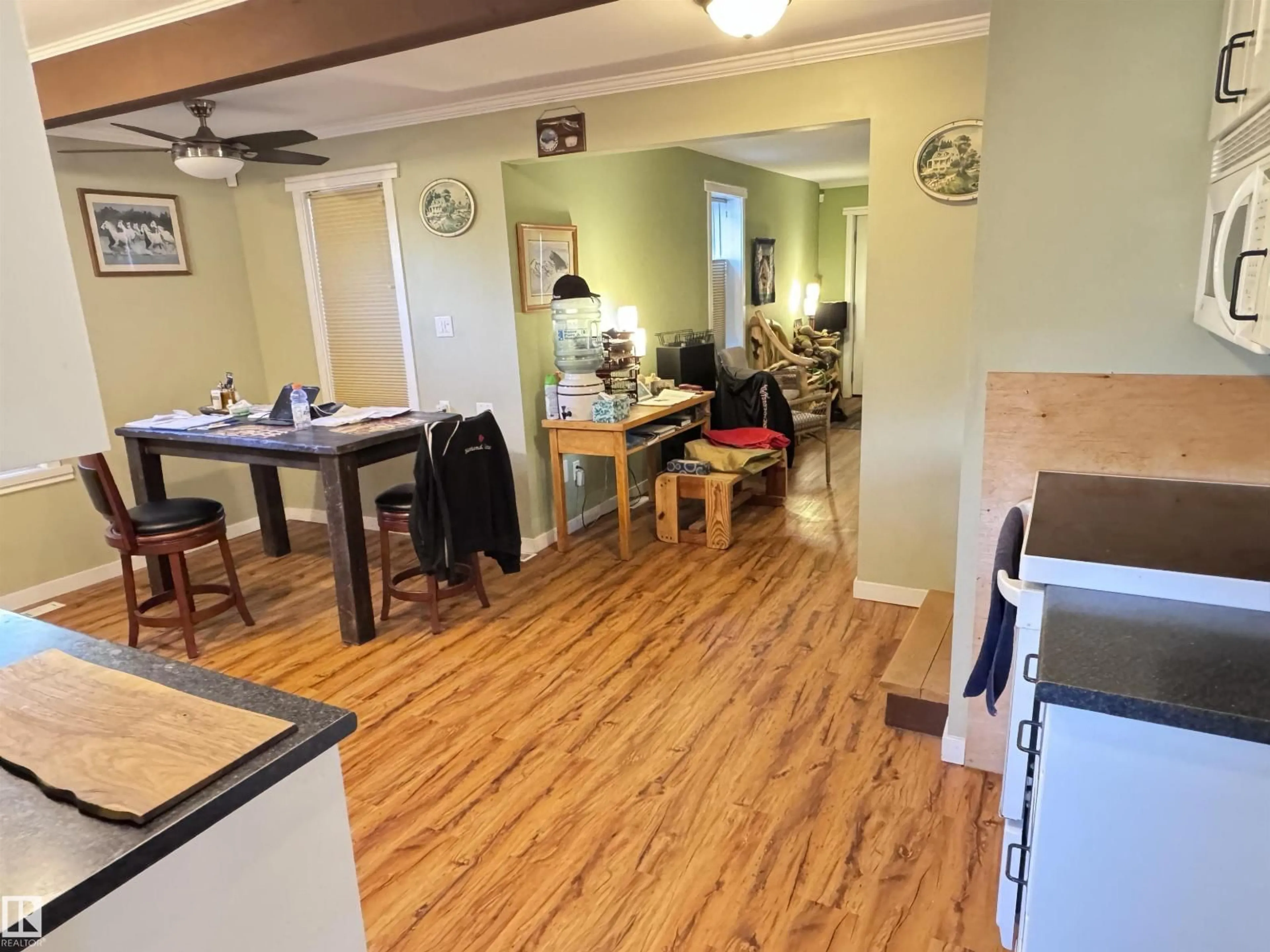 A pic of a room for 9840 107 ST, Westlock Alberta T7P1R6