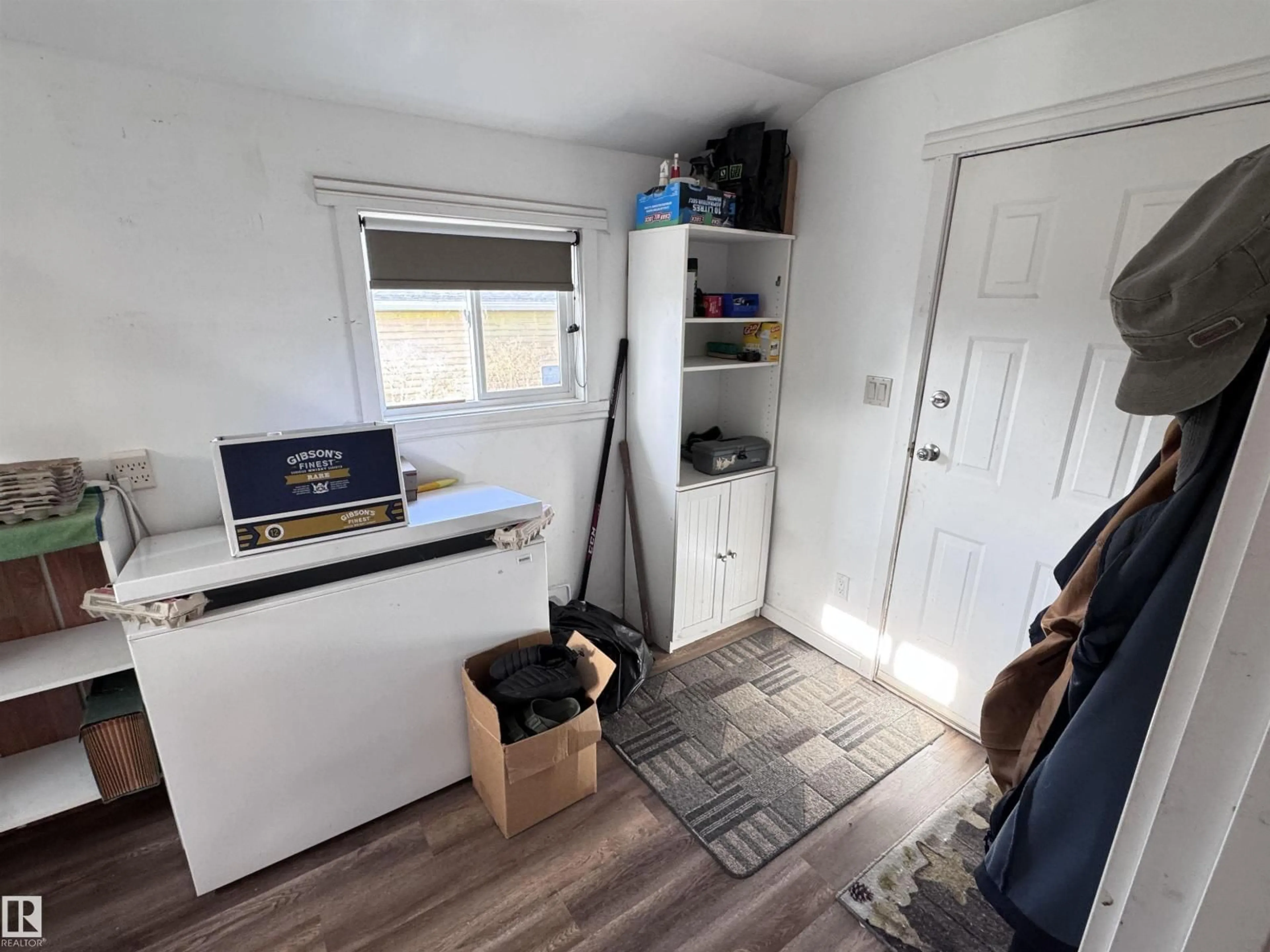 A pic of a room for 9840 107 ST, Westlock Alberta T7P1R6