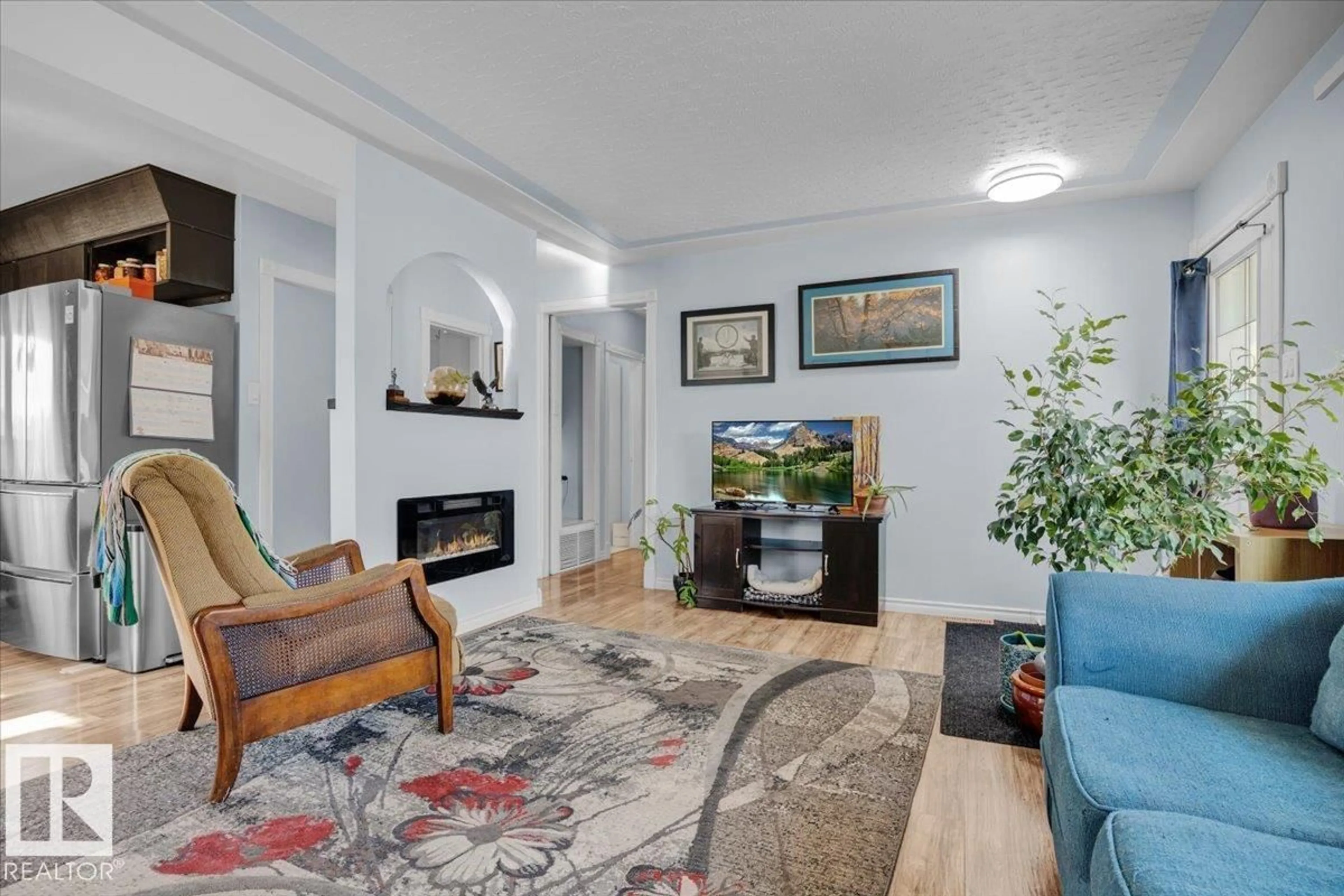 Living room with furniture, unknown for 12944 128 ST, Edmonton Alberta T5L1E5