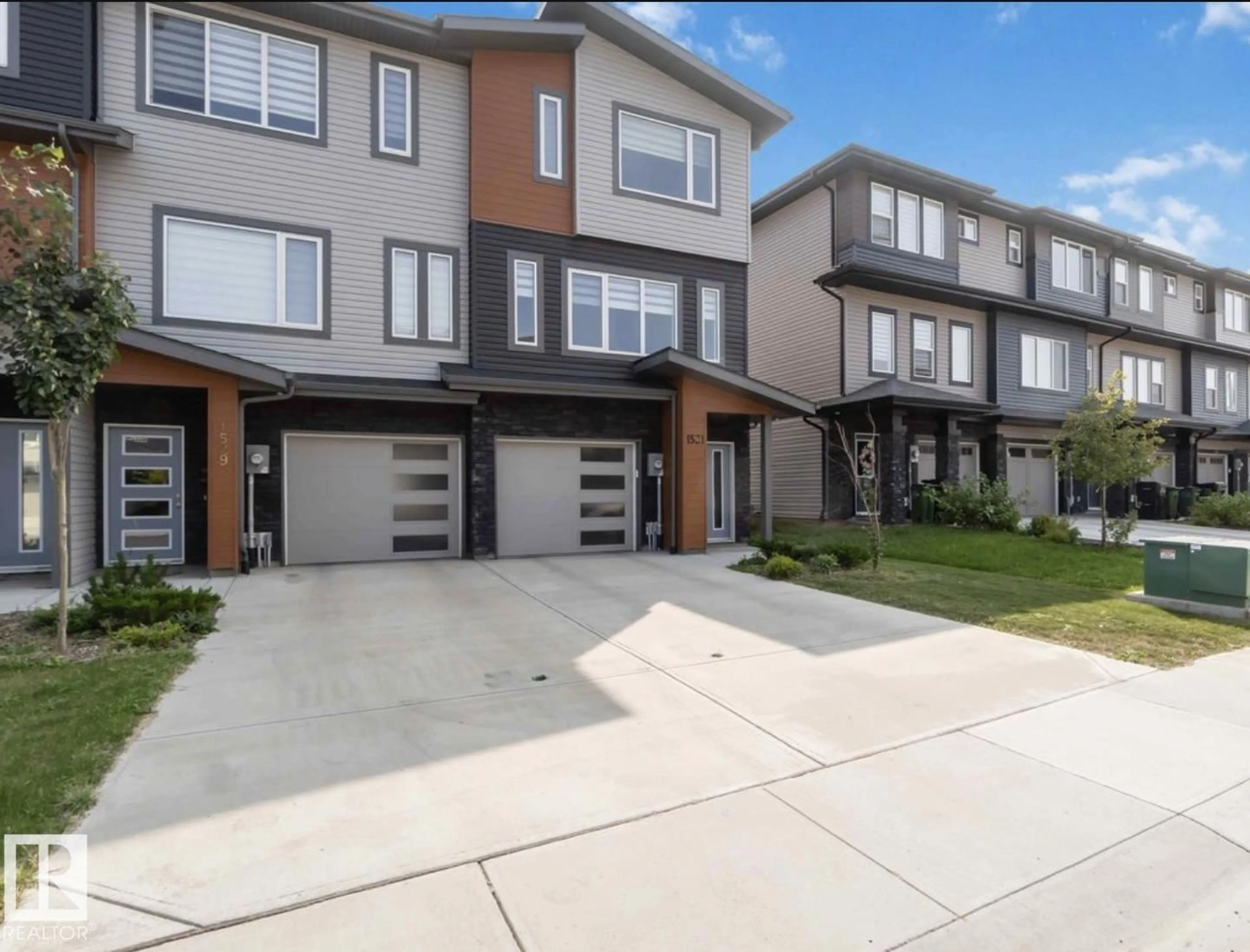 Unknown for SW - 1531 157 STREET, Edmonton Alberta T6W4J8