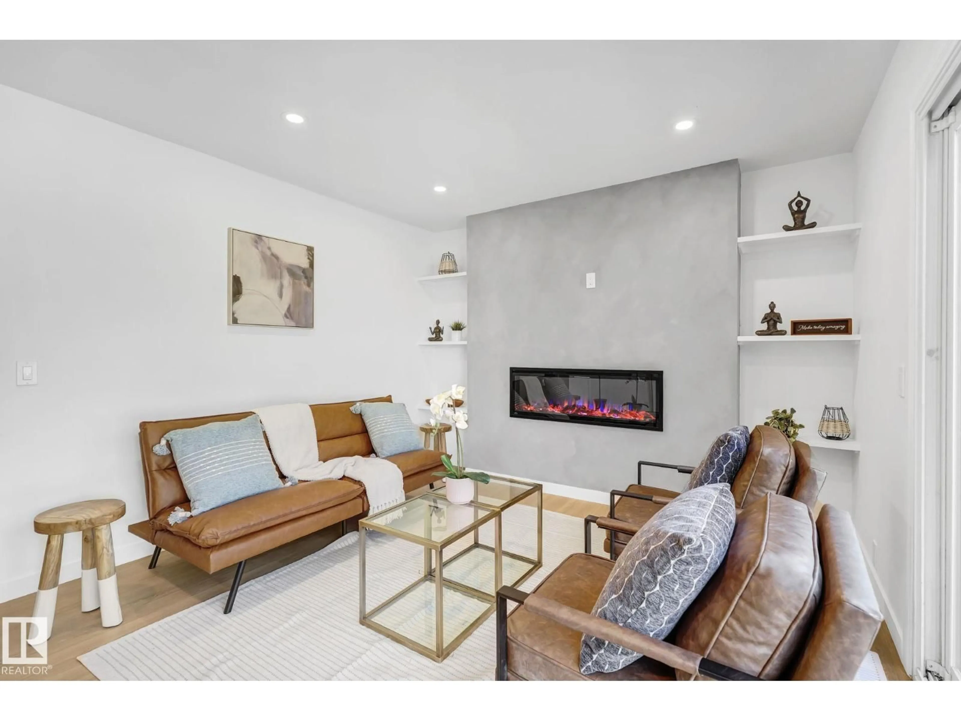 Living room with furniture, unknown for 3867 85 ST, Edmonton Alberta T6K2L5