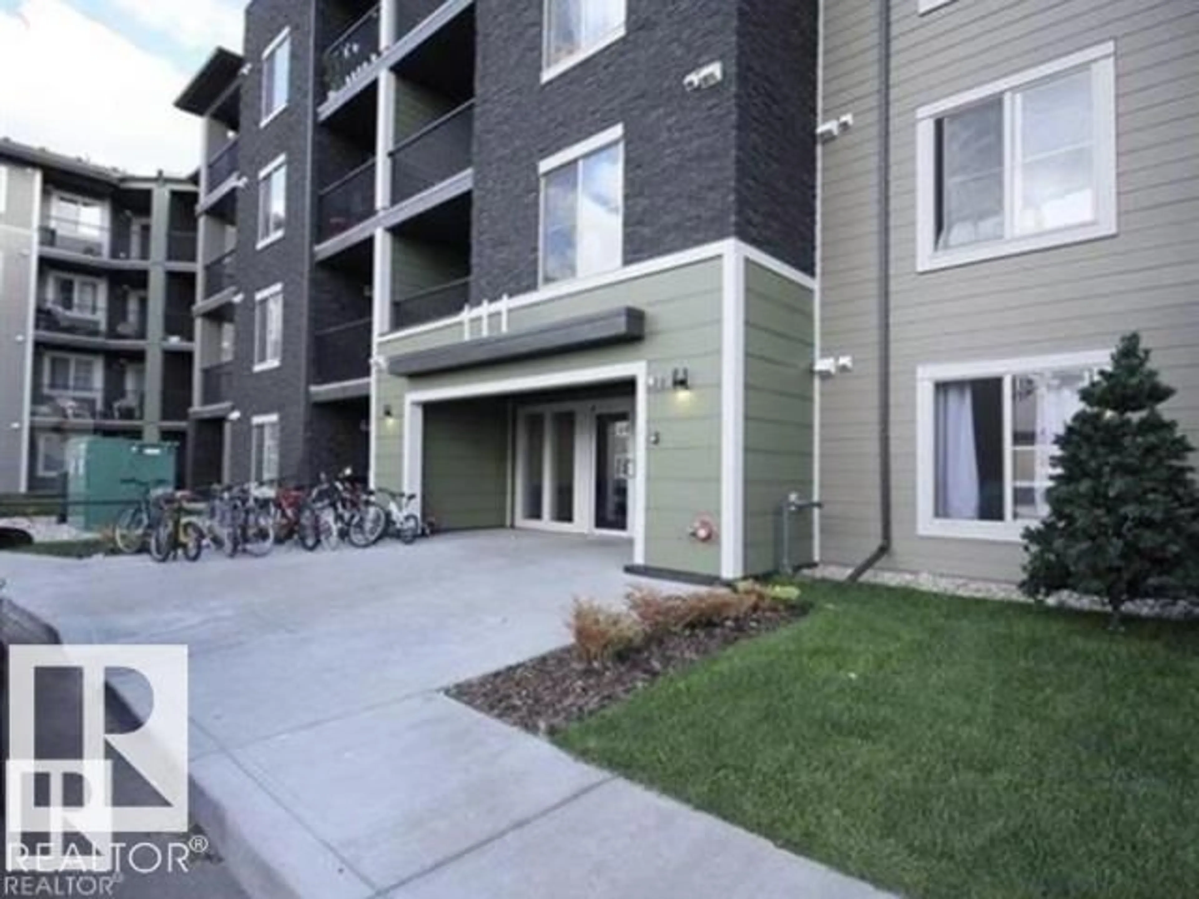 Patio, street for 111 - 220 WATT COMMON, Edmonton Alberta T6X2C6