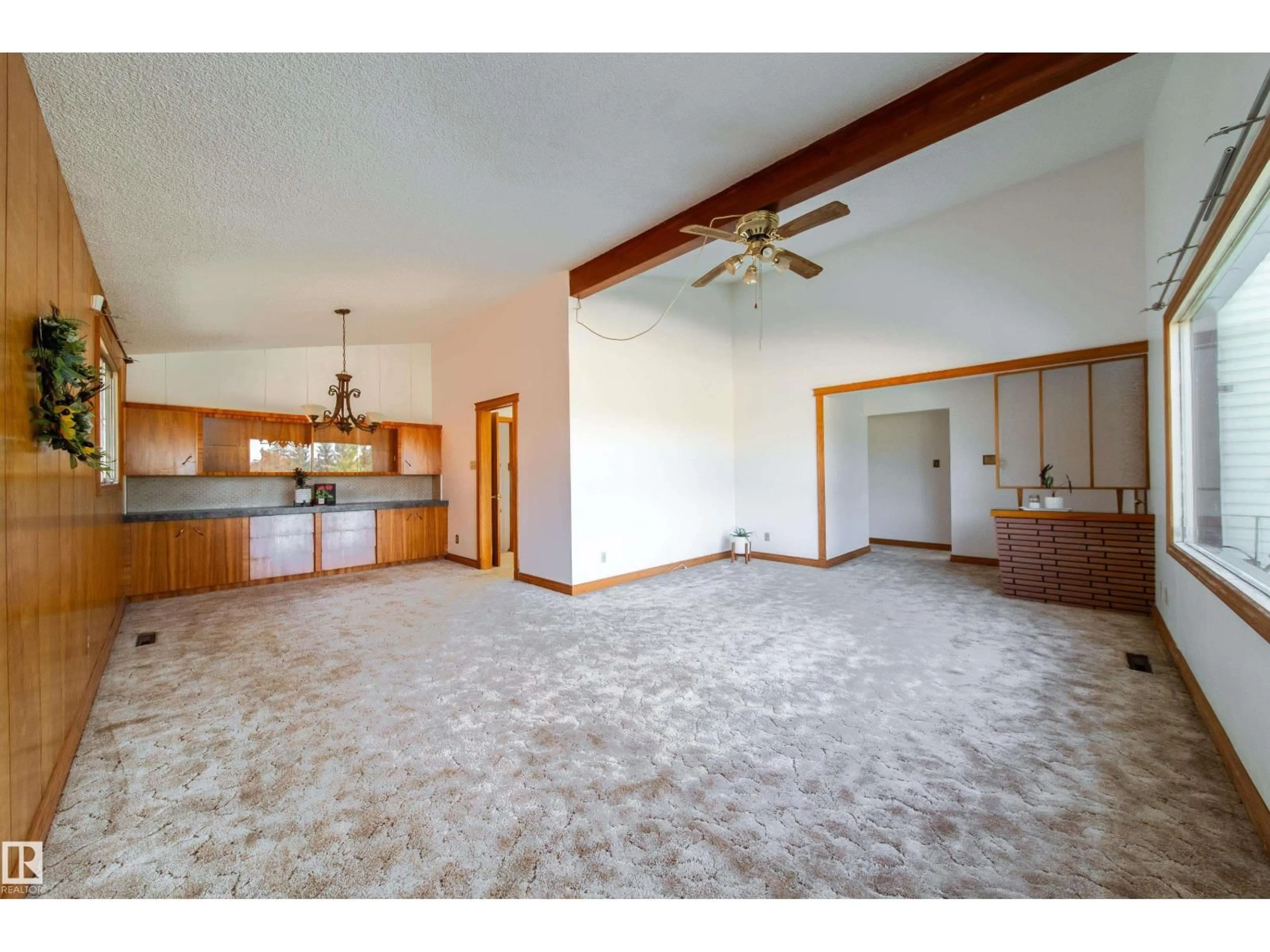 Unknown for 6507 98 AV, Edmonton Alberta T6A0A4