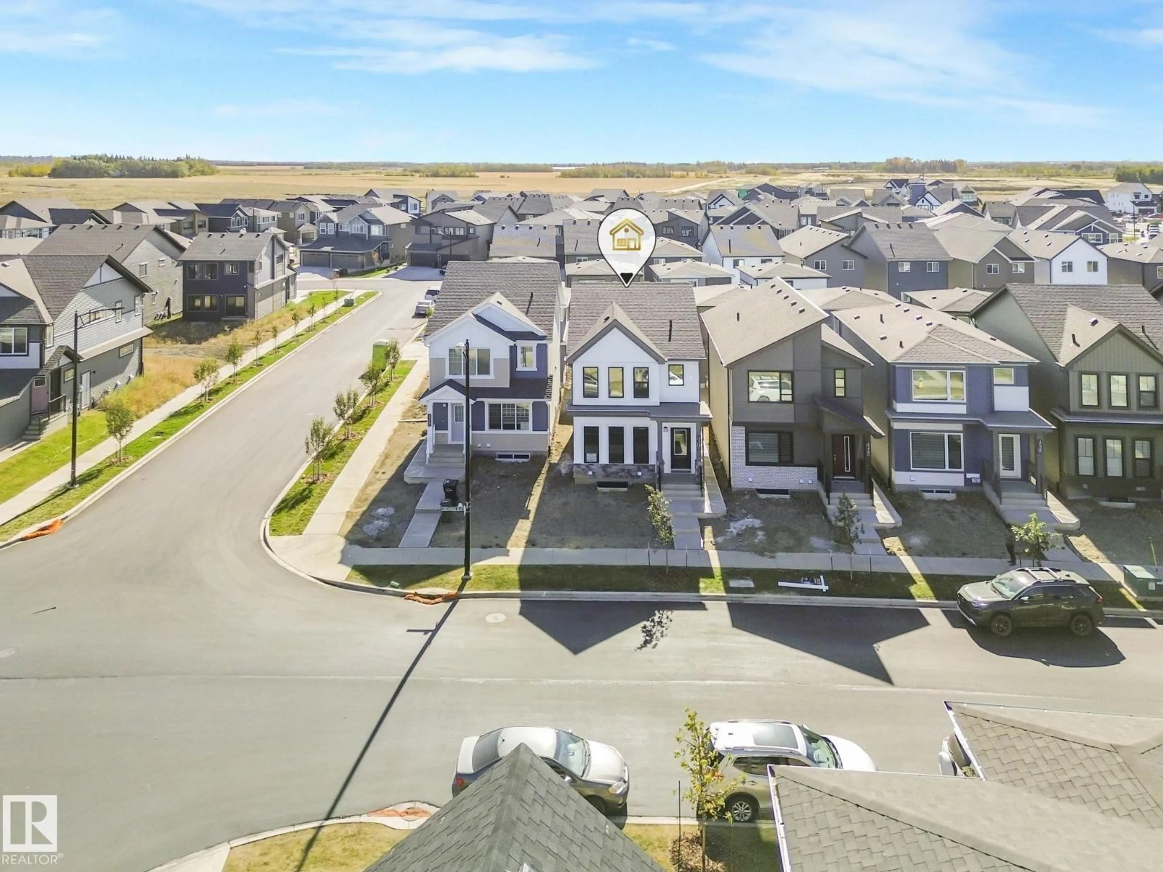 A pic from outside/outdoor area/front of a property/back of a property/a pic from drone, street for 238 ORCHARDS BLVD, Edmonton Alberta T6X2G9