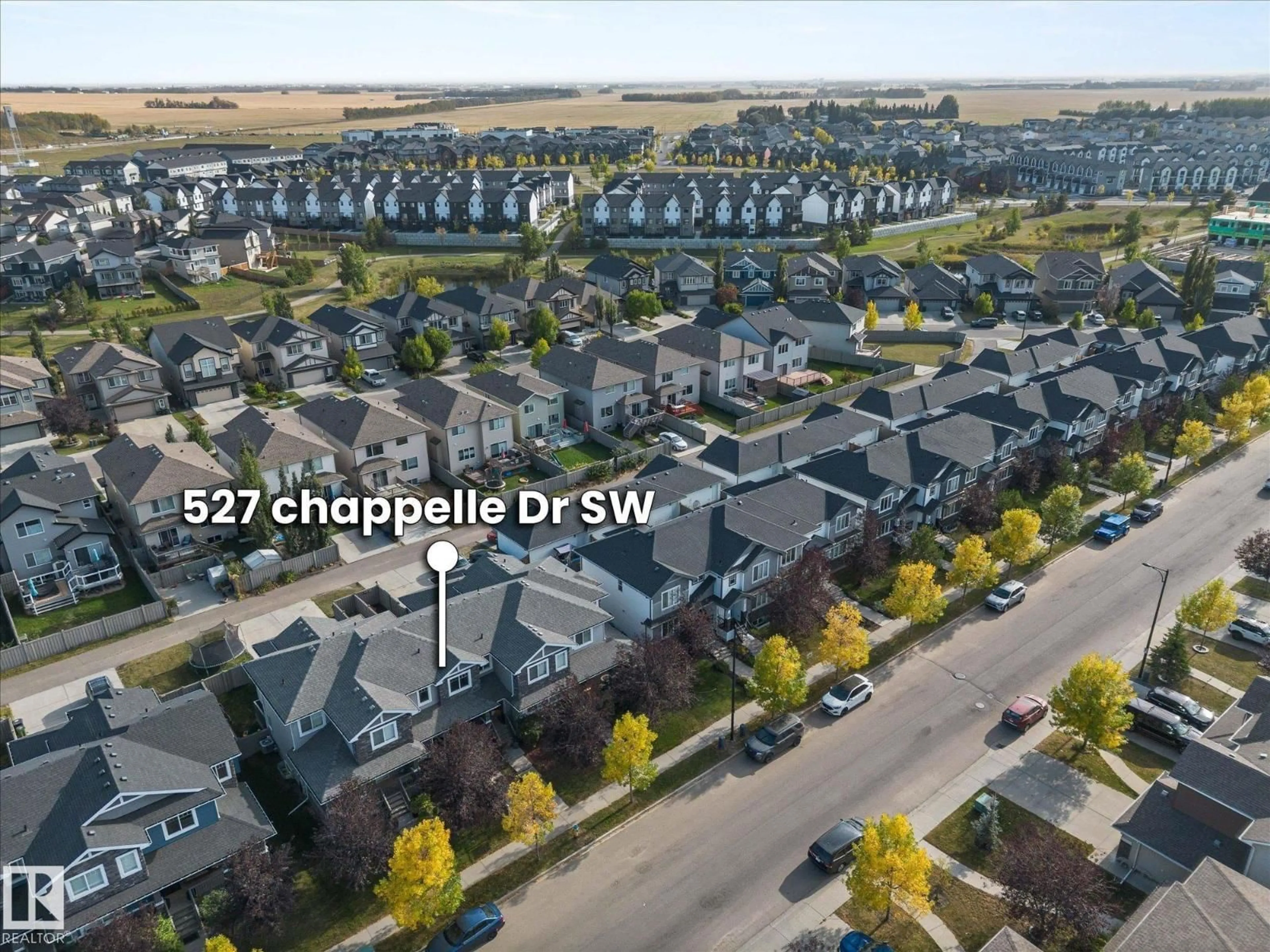 A pic from outside/outdoor area/front of a property/back of a property/a pic from drone, street for 527 CHAPPELLE DR, Edmonton Alberta T6W2B4