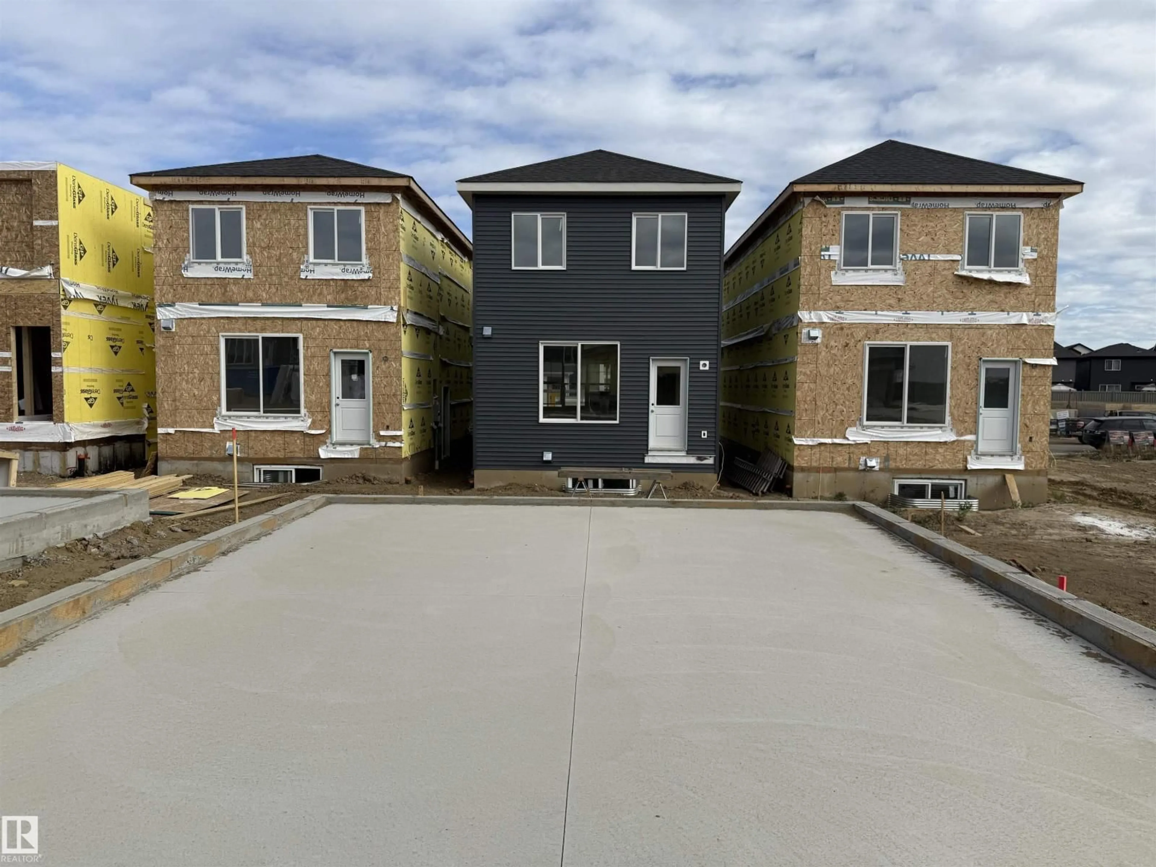 A pic from outside/outdoor area/front of a property/back of a property/a pic from drone, street for 8108 228 ST, Edmonton Alberta T5T7X8