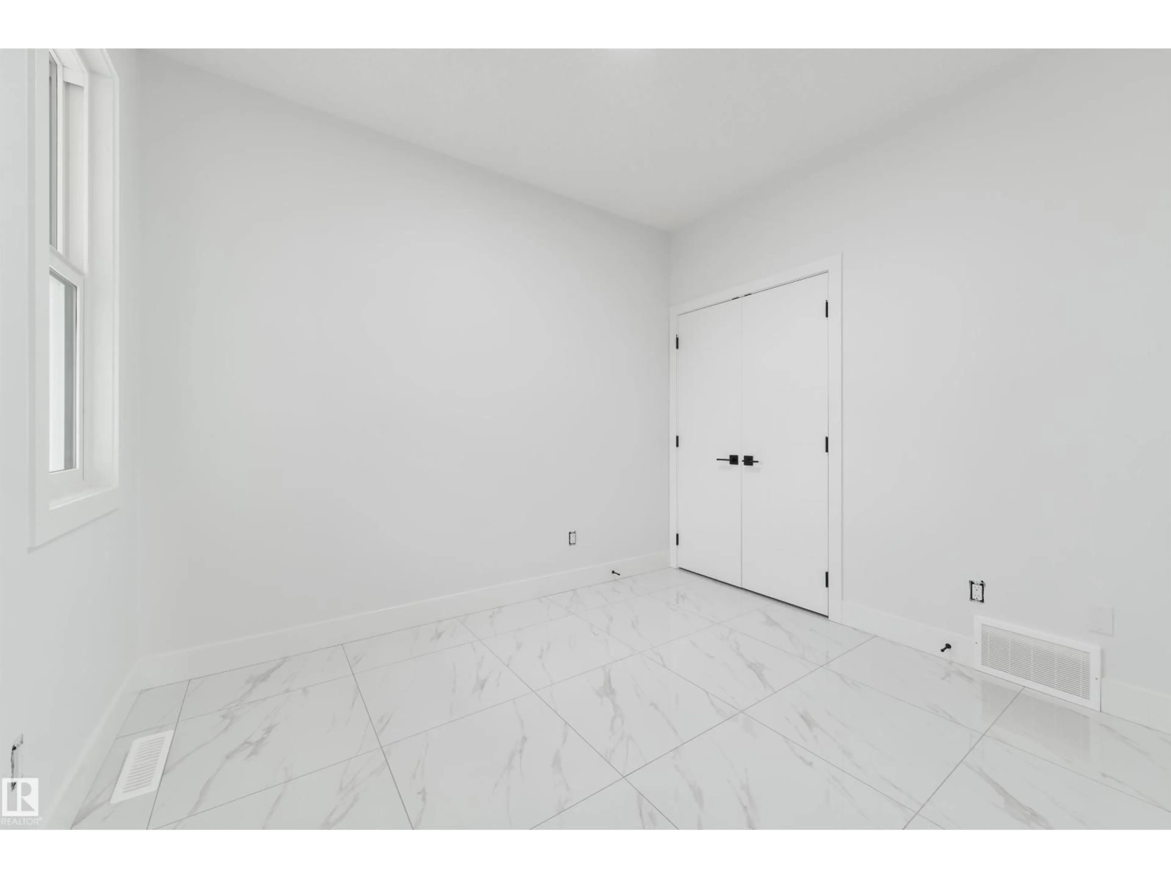 A pic of a room for SW - 536 37 ST, Edmonton Alberta T6X3B2