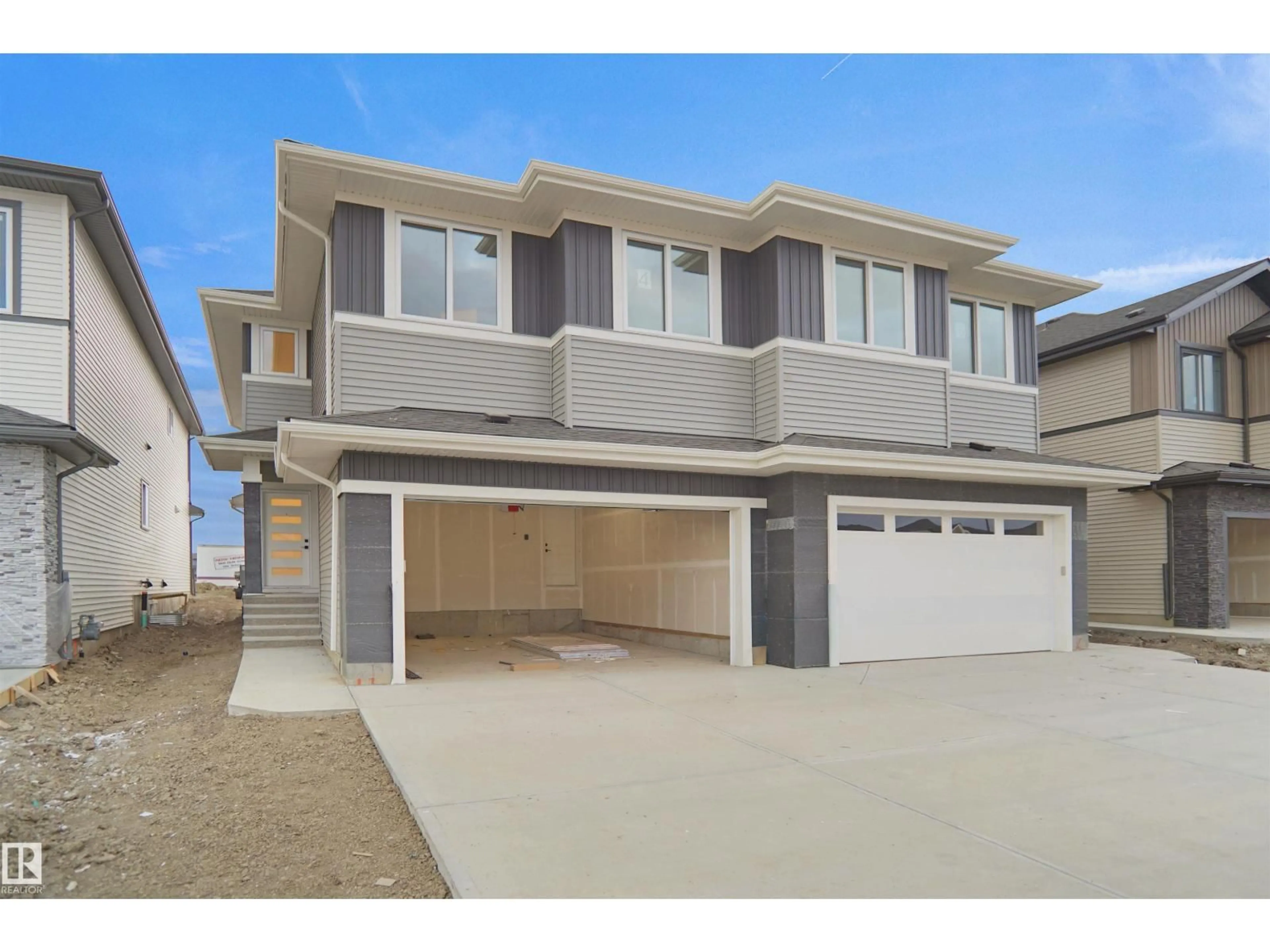 Home with vinyl exterior material, street for 4 AXELWOOD CRESENT, Spruce Grove Alberta T7X3C6