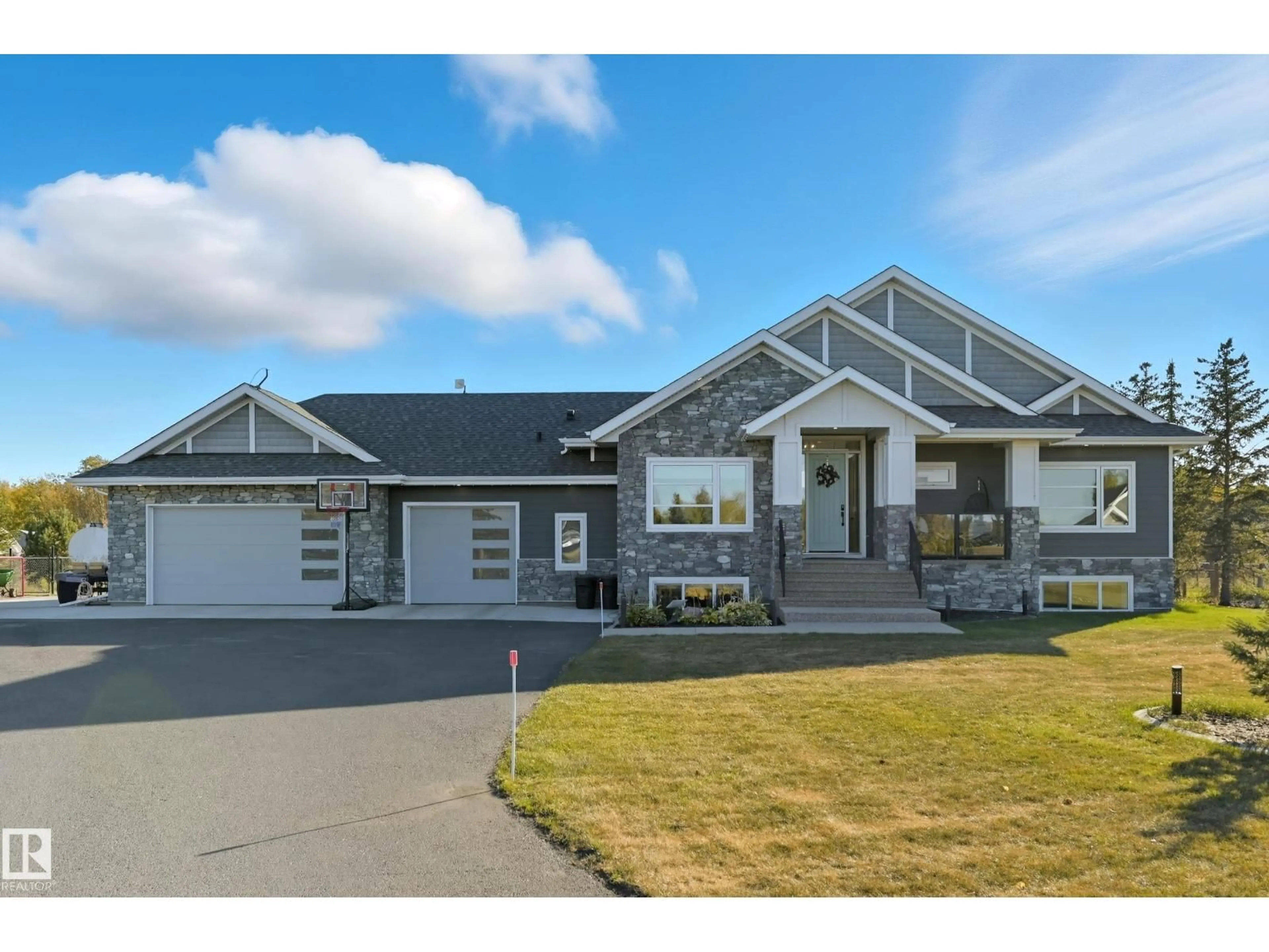 Home with vinyl exterior material, unknown for 230 50516 RANGE ROAD, Rural Leduc County Alberta T4X0L4