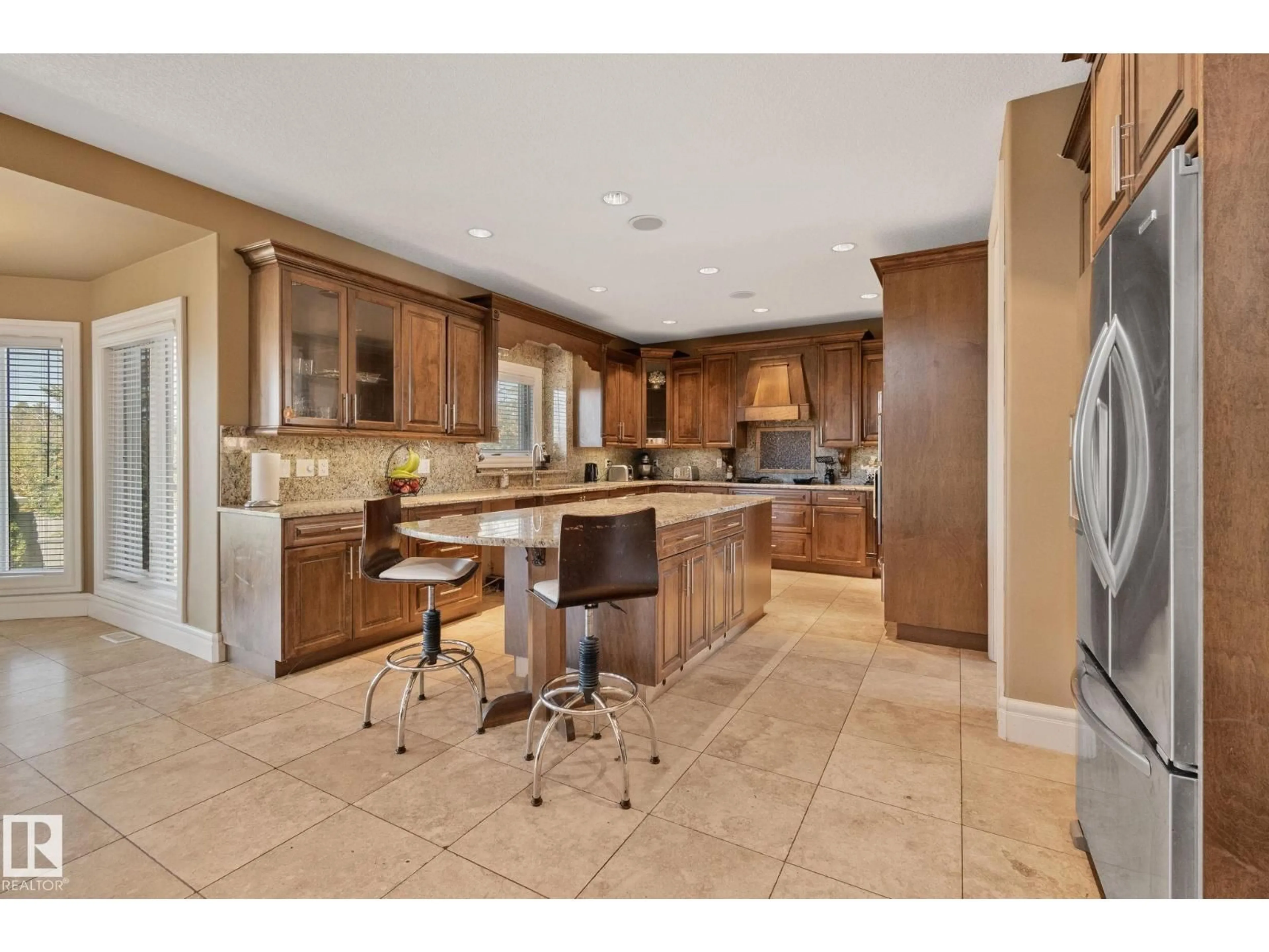 Open concept kitchen, ceramic/tile floor for 52327 - 232 RGE ROAD 233, Rural Strathcona County Alberta T8B1C6