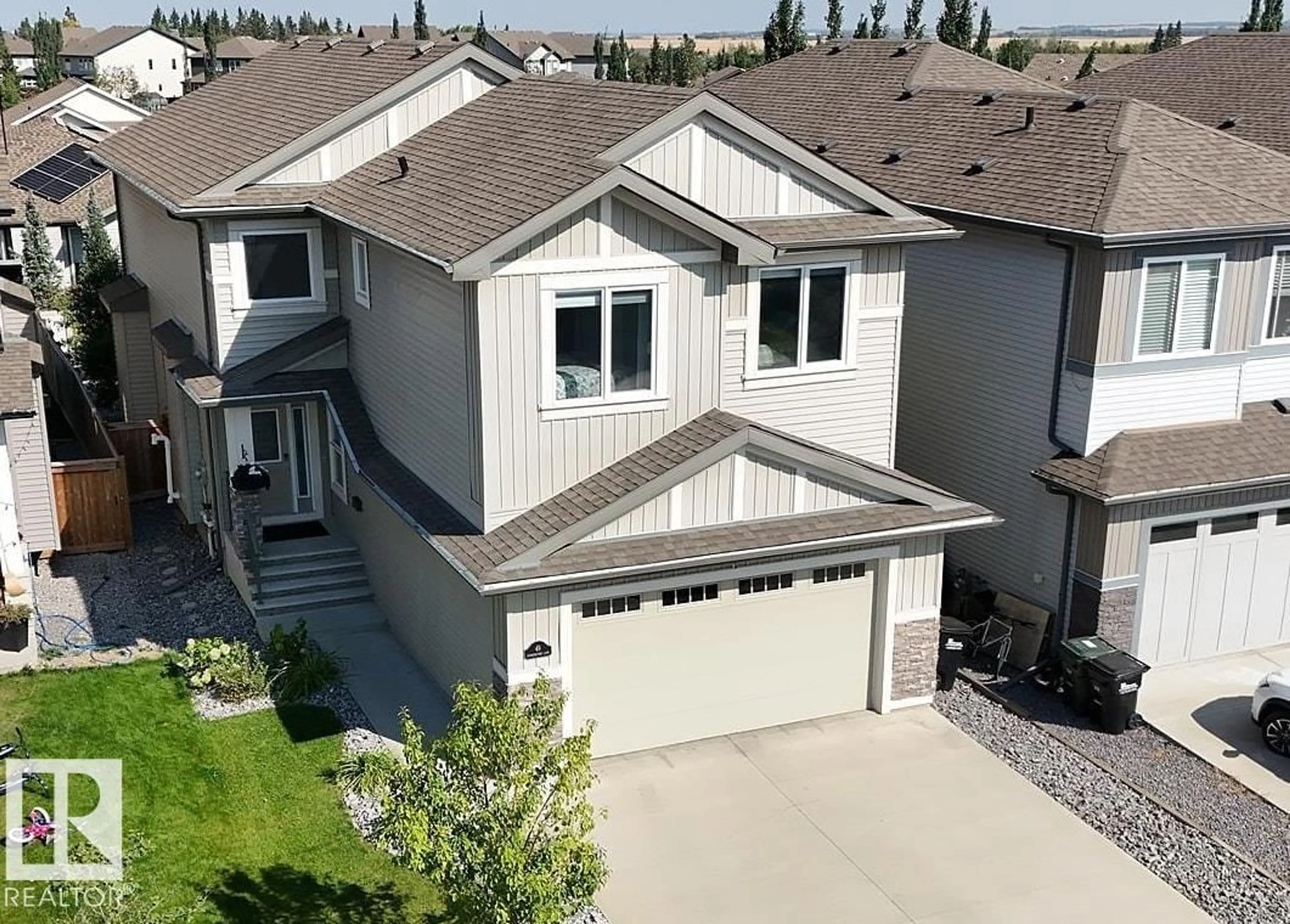 A pic from outside/outdoor area/front of a property/back of a property/a pic from drone, street for 49 SUMMERSTONE LN, Sherwood Park Alberta T8H0Y4