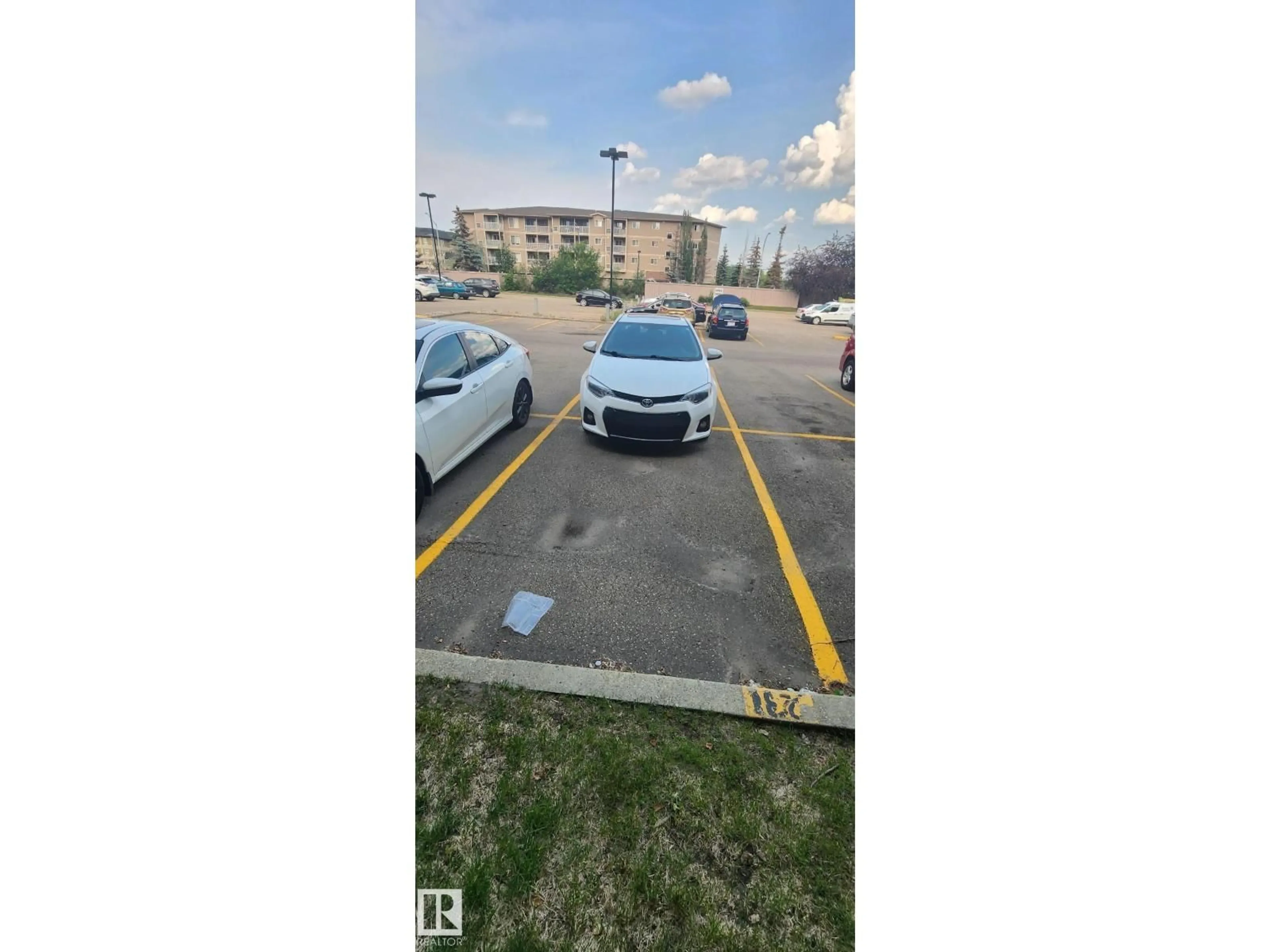 Parking for 231 - 11325 83 ST NW, Edmonton Alberta T5B4W5