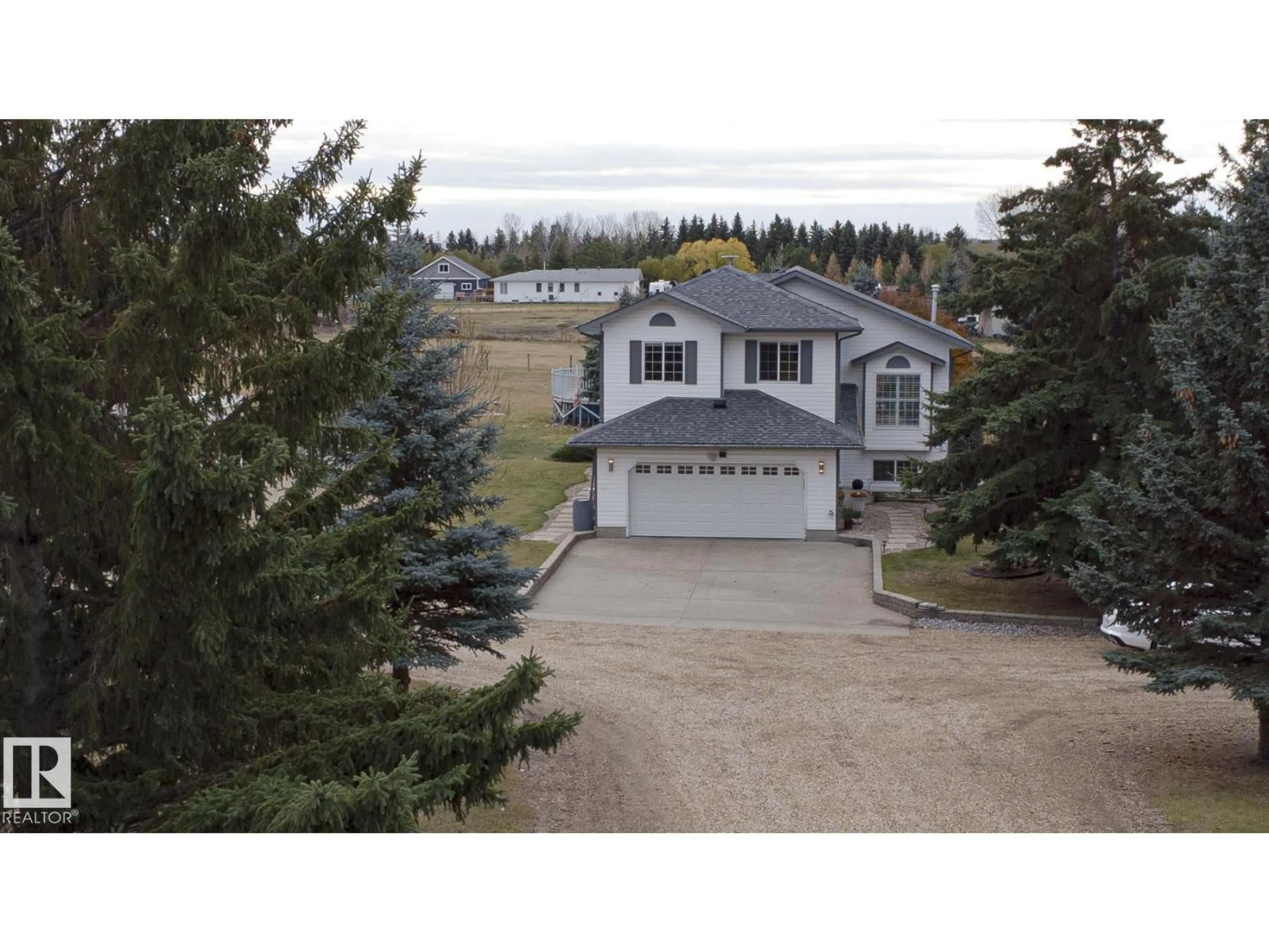 A pic from outside/outdoor area/front of a property/back of a property/a pic from drone, mountain view for 56220 - 38 RGE ROAD 230, Rural Sturgeon County Alberta T0A1N0