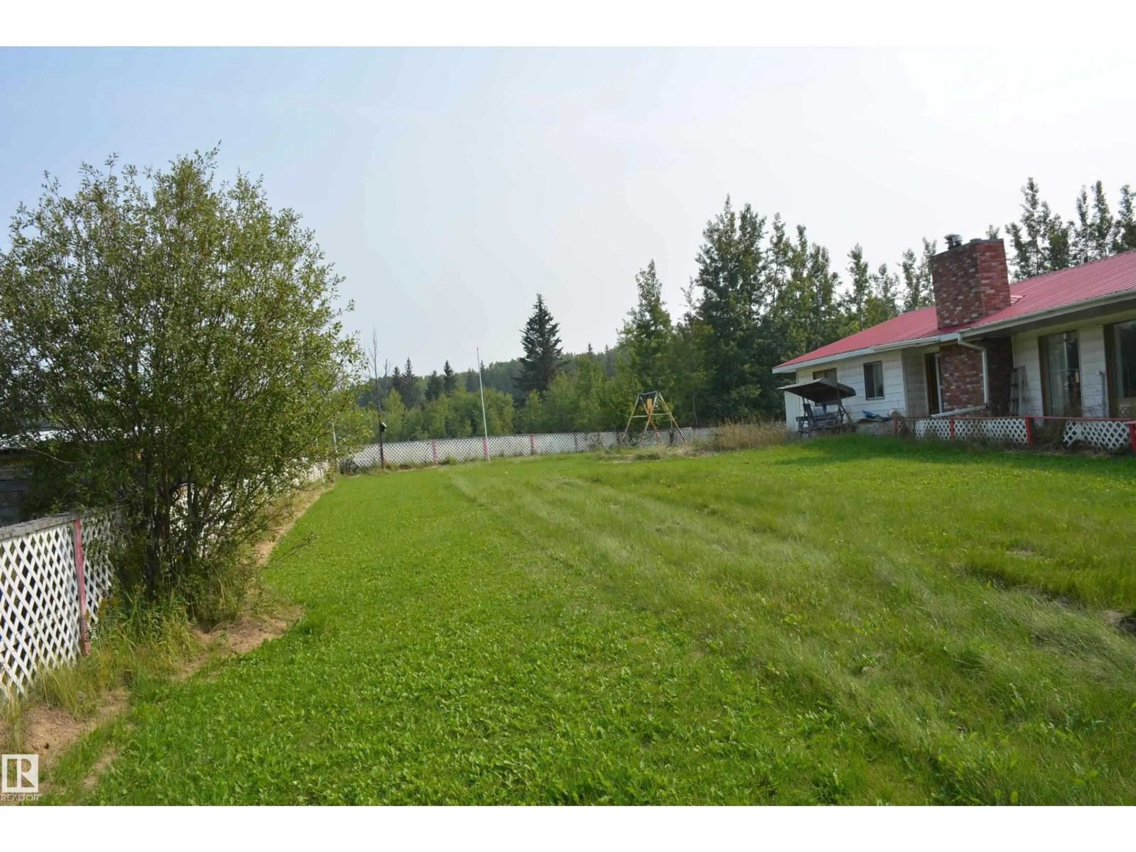 Patio, water/lake/river/ocean view for 702008 RANGE ROAD 260, Rural Lesser Slave River M.D. Alberta T0G2B0