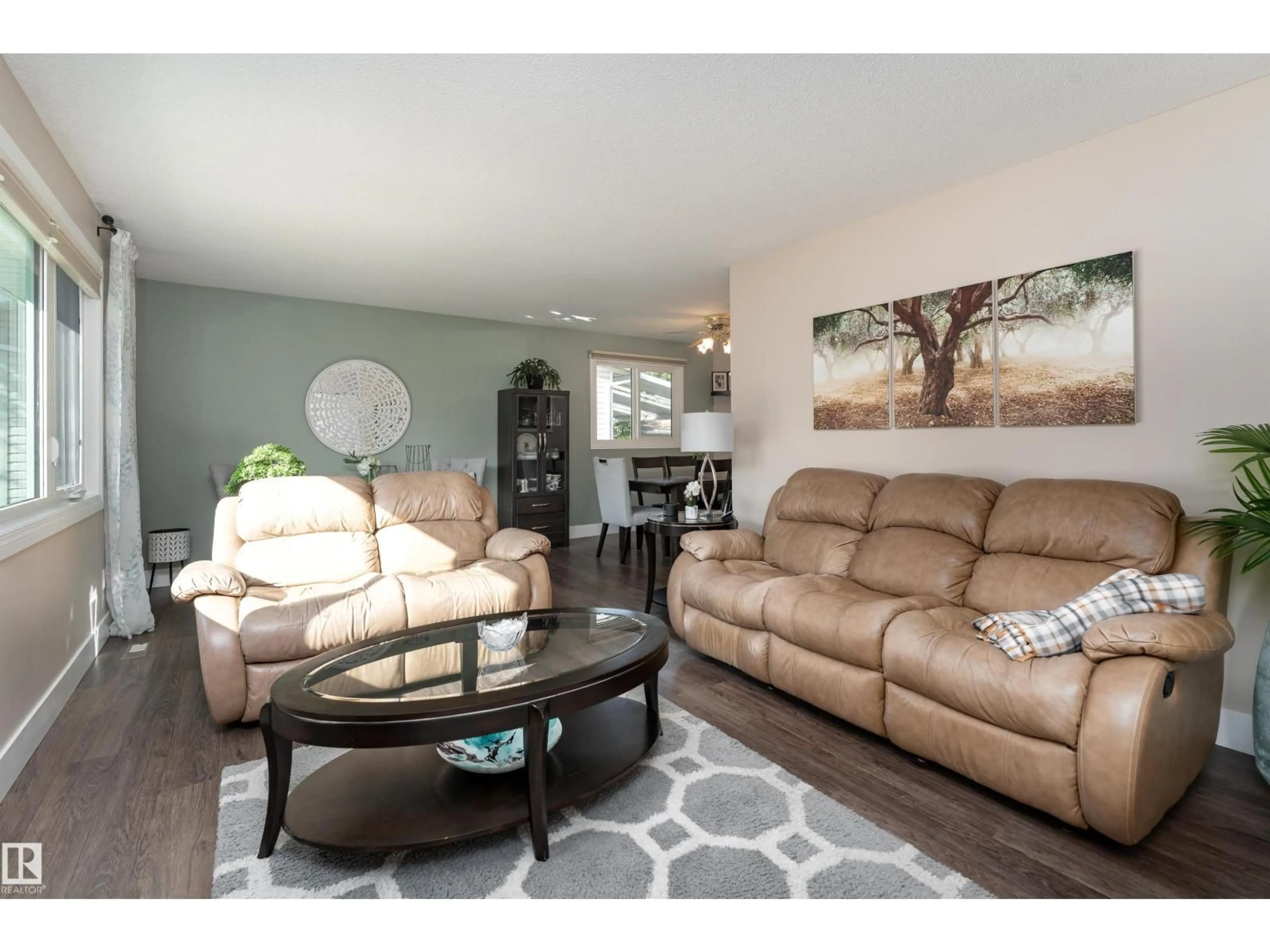 Living room with furniture, wood/laminate floor for 1031 LUEDERS CR, Sherwood Park Alberta T8A1A8