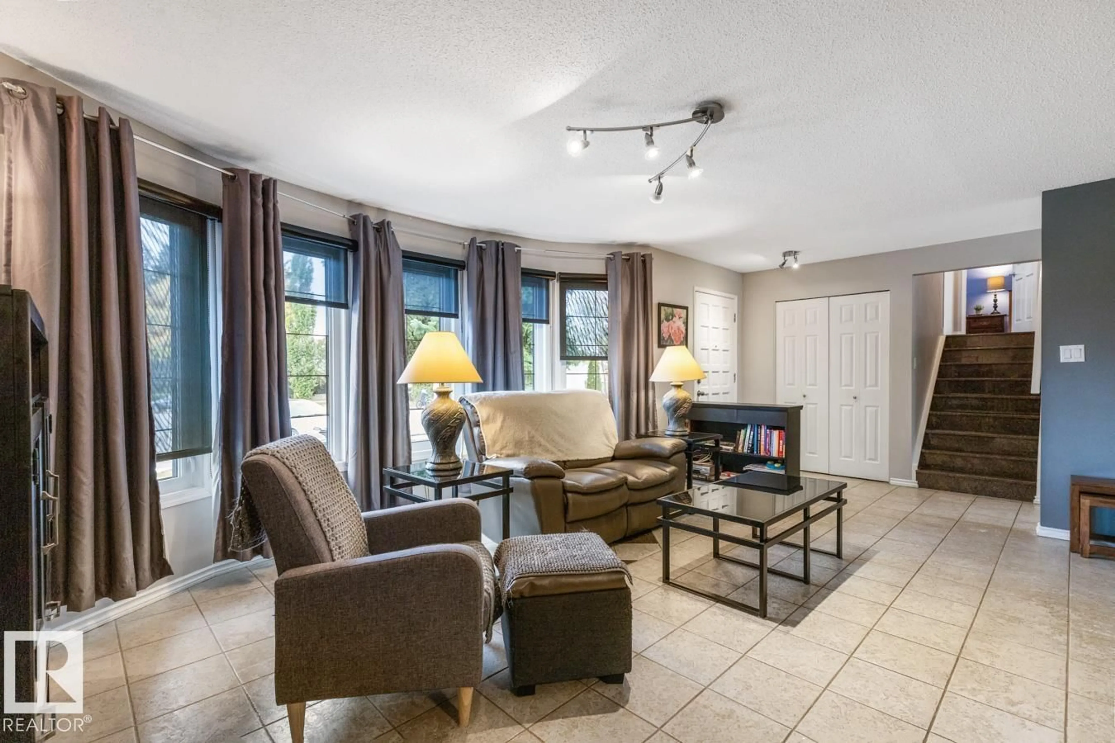Living room with furniture, unknown for 115 GLENRIDGE PL, Sherwood Park Alberta T8A3A3