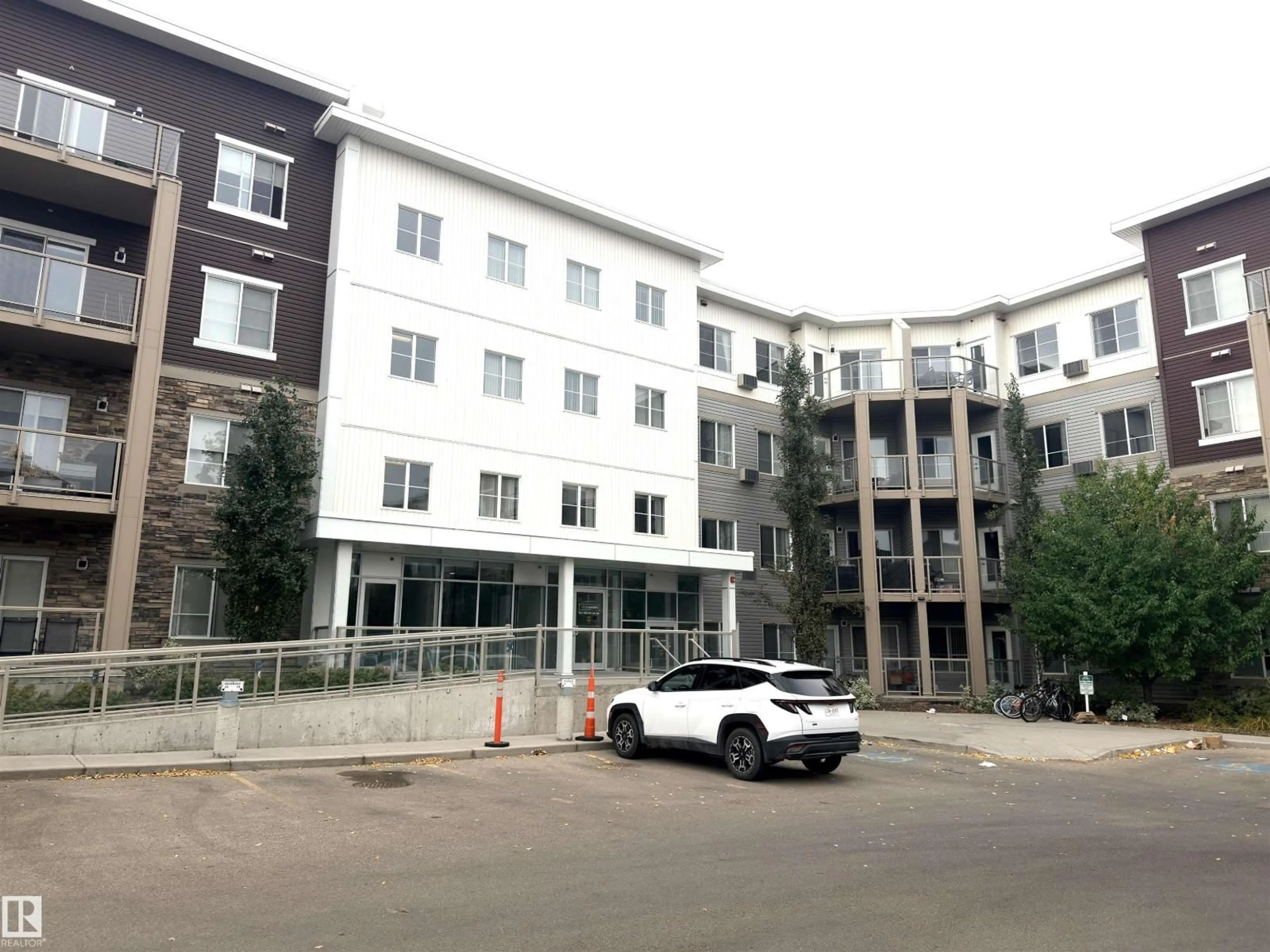 Unknown for 812 - 415 WELSH DR, Edmonton Alberta T6X1Y7