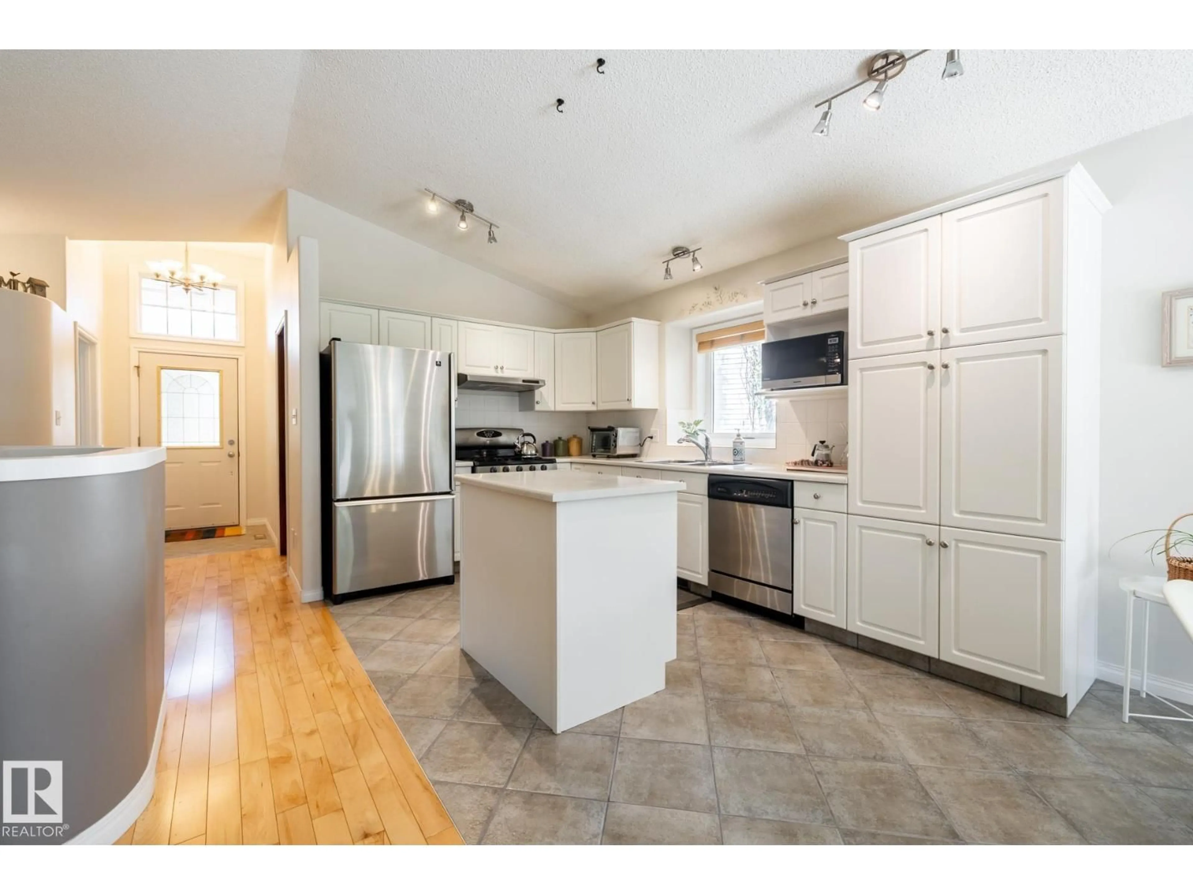 Open concept kitchen, unknown for 357 BLACKBURN DR, Edmonton Alberta T6W1B8