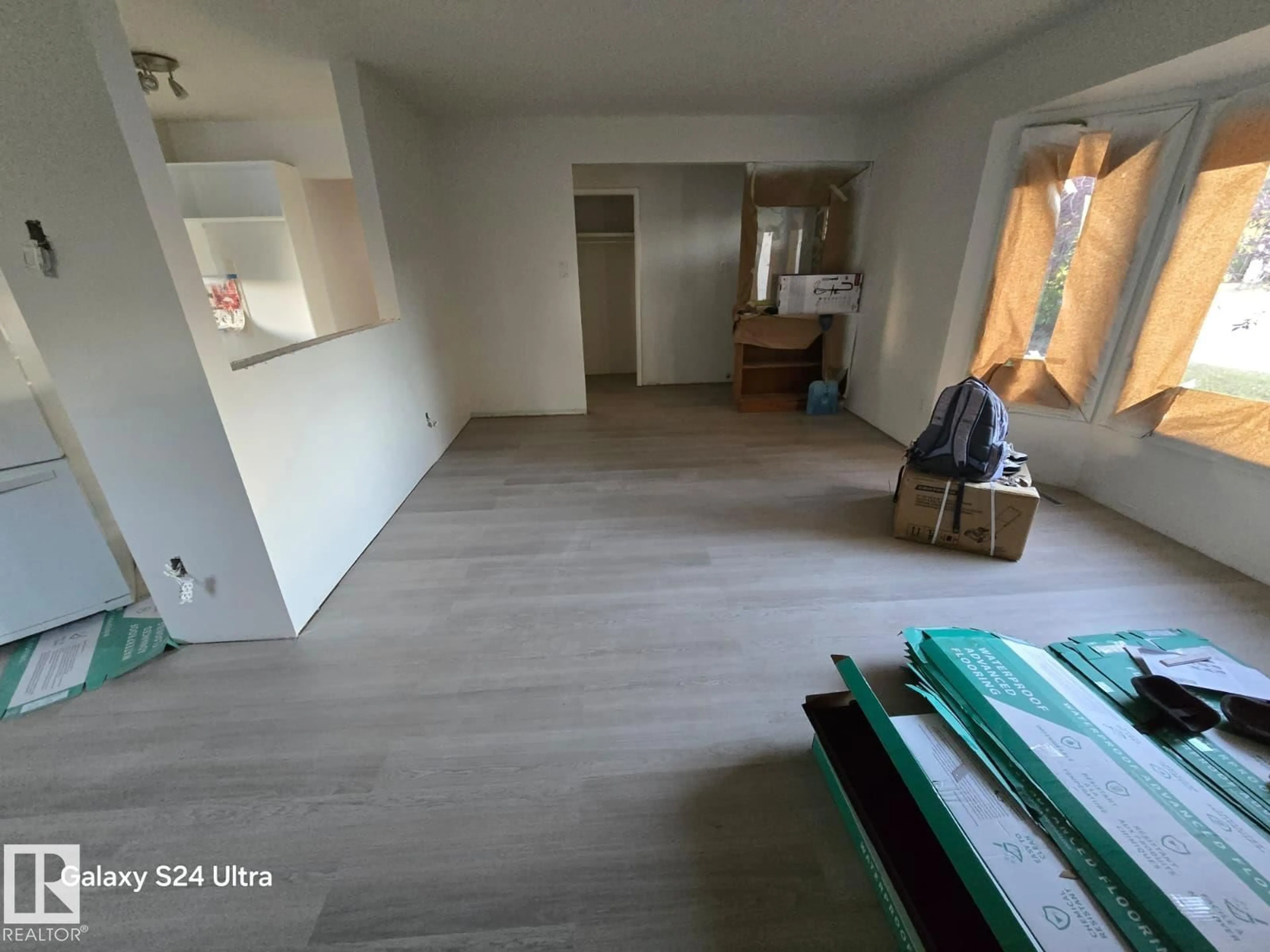 A pic of a room for NW - 14224 78 ST, Edmonton Alberta T5C1H5