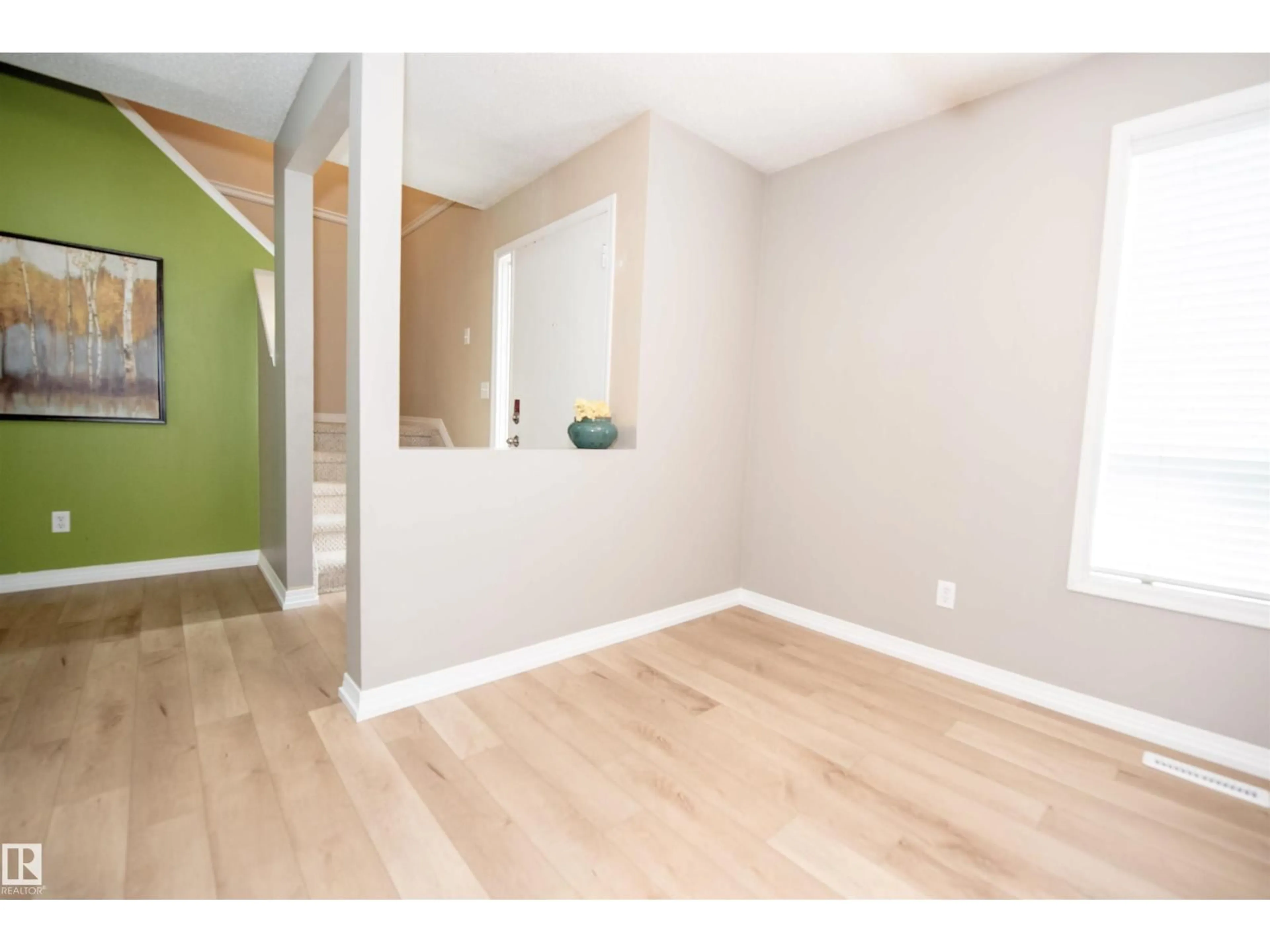 Unknown for 620 SADDLEBACK RD, Edmonton Alberta T6J4Z3