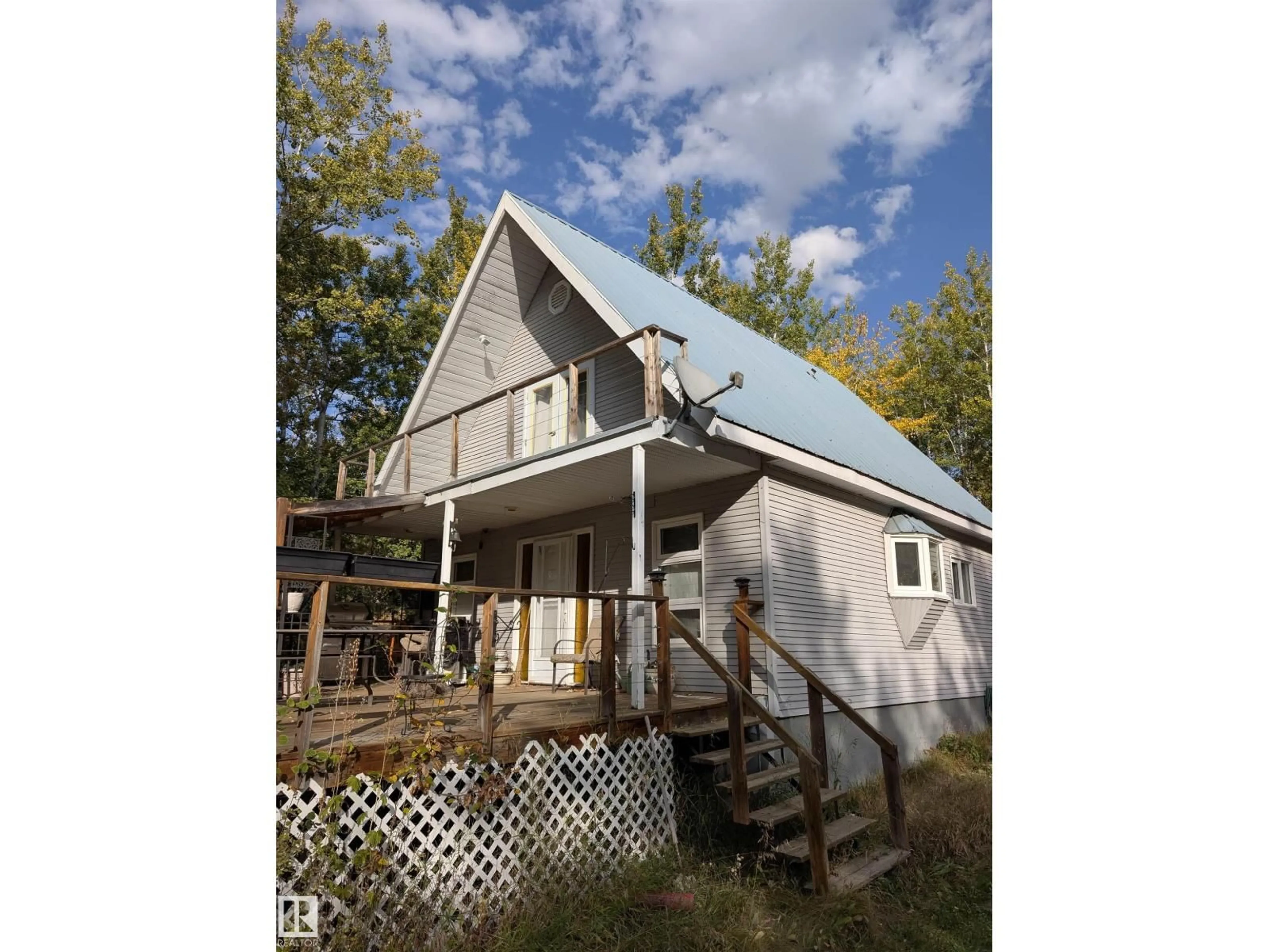 Home with vinyl exterior material, unknown for 58532 - 218 RANGE ROAD 113, Rural St. Paul County Alberta T0A0C0