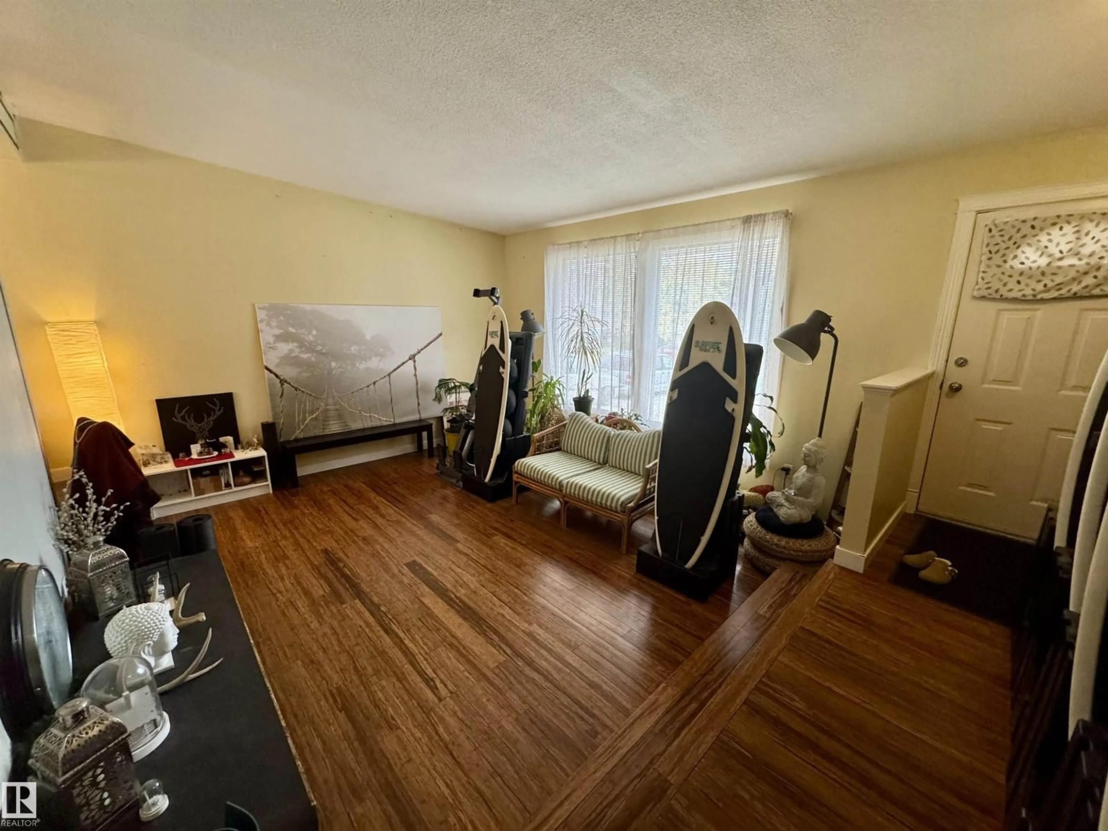 A pic of a room for 13 ALDERWOOD CR, Sherwood Park Alberta T8A0K4