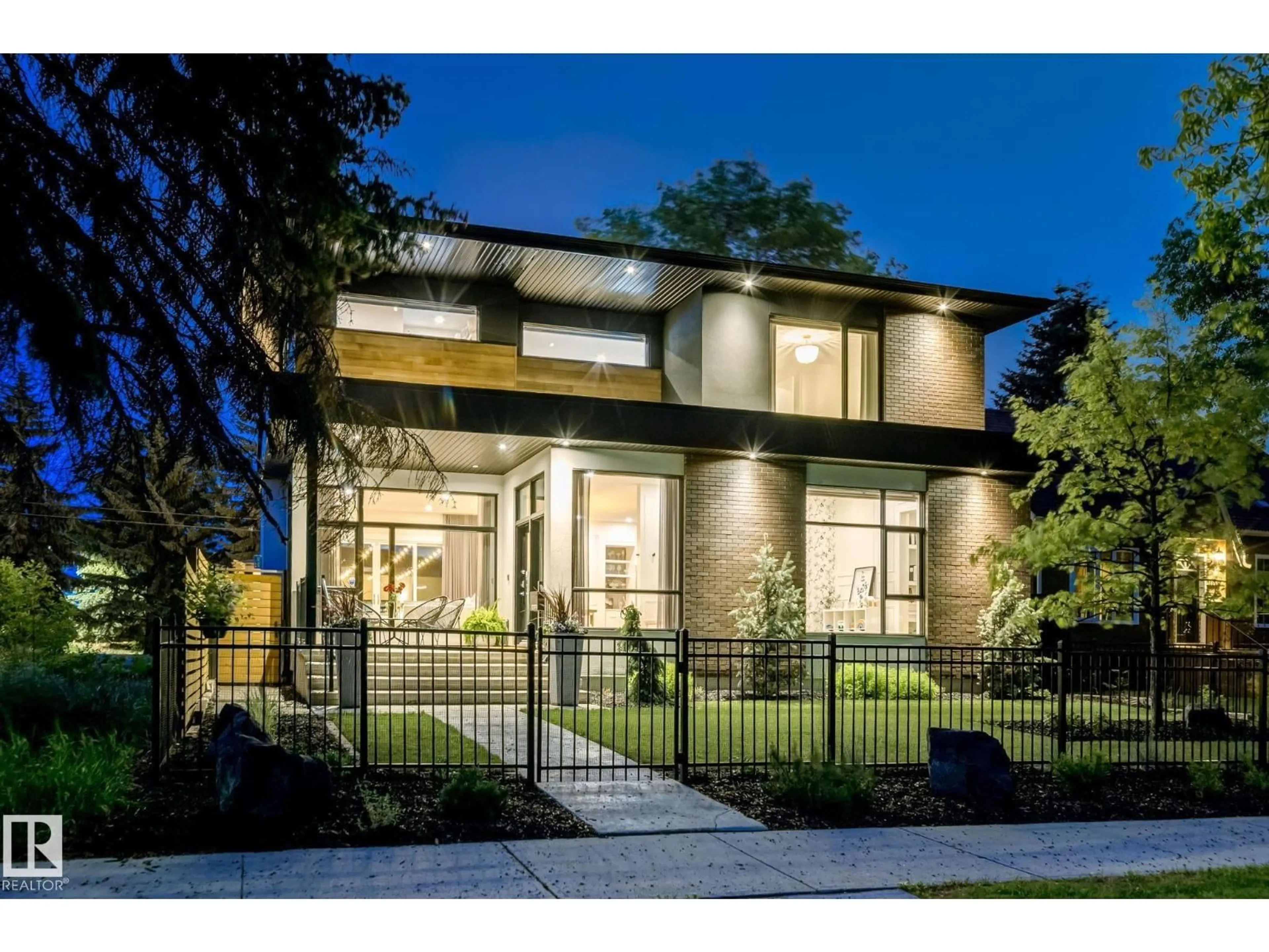 Home with brick exterior material, street for 10979 122 ST, Edmonton Alberta T5M0A9