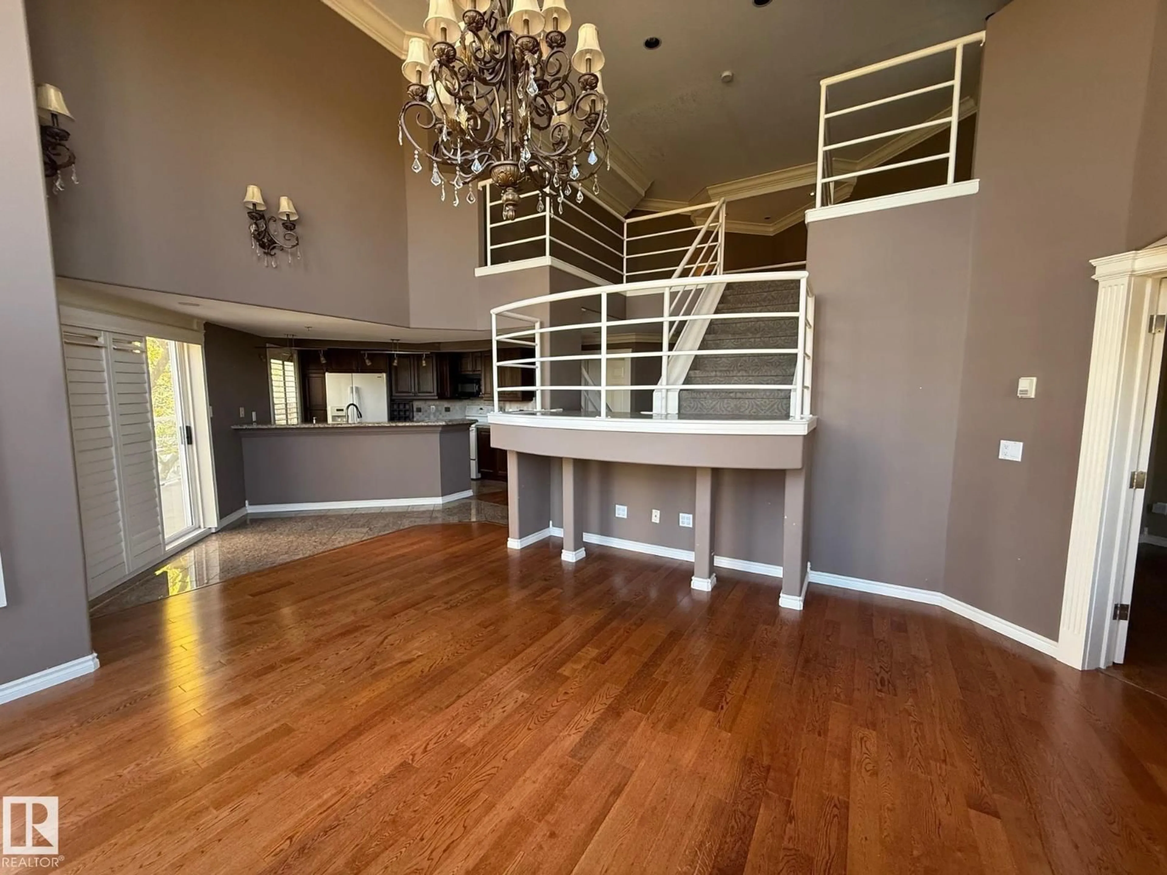 Indoor foyer for #404 - 12028 103 AV NW, Edmonton Alberta T5K2T9