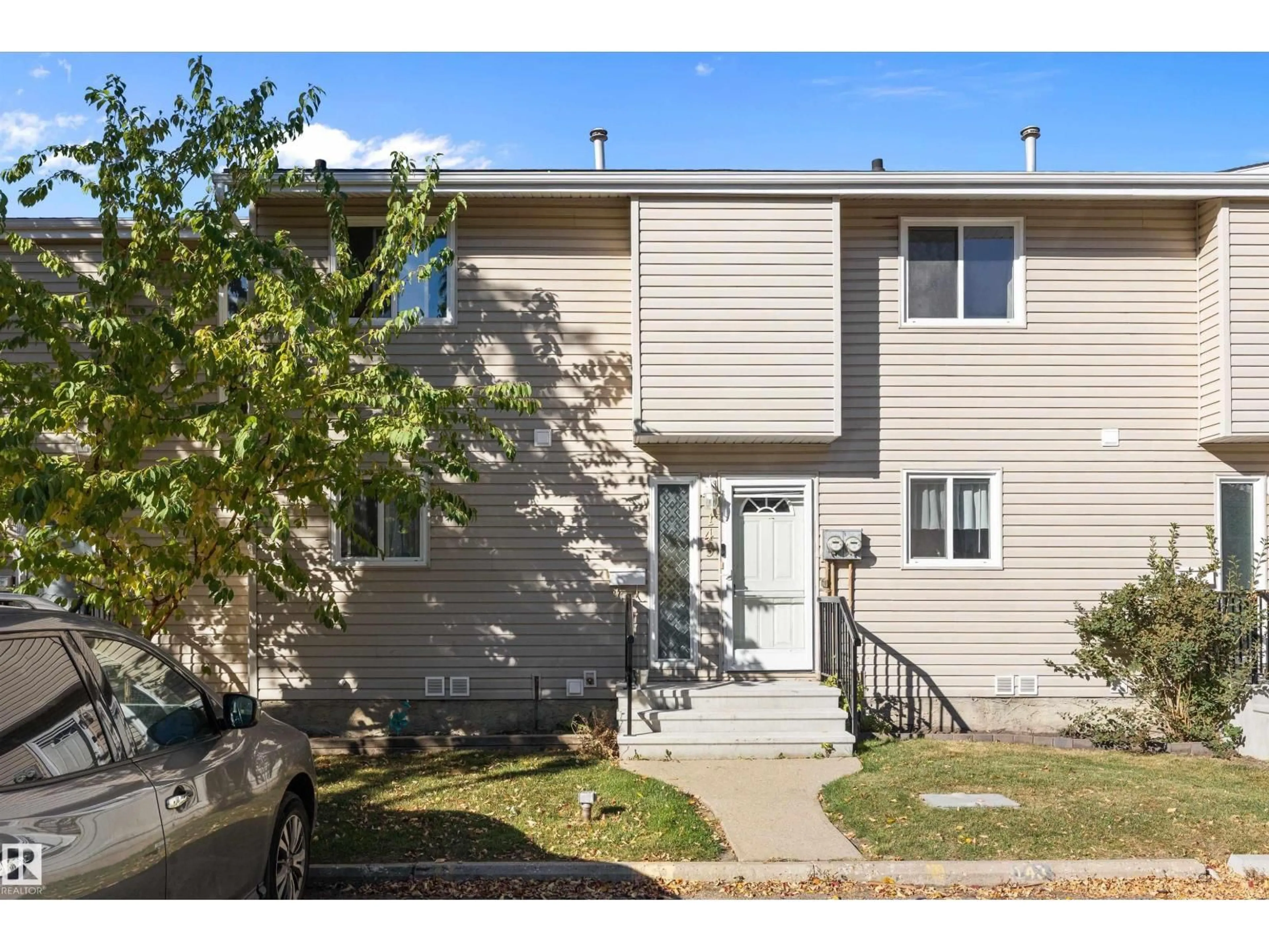 Home with vinyl exterior material, street for 143 BROOKWOOD DR, Spruce Grove Alberta T7X1A8