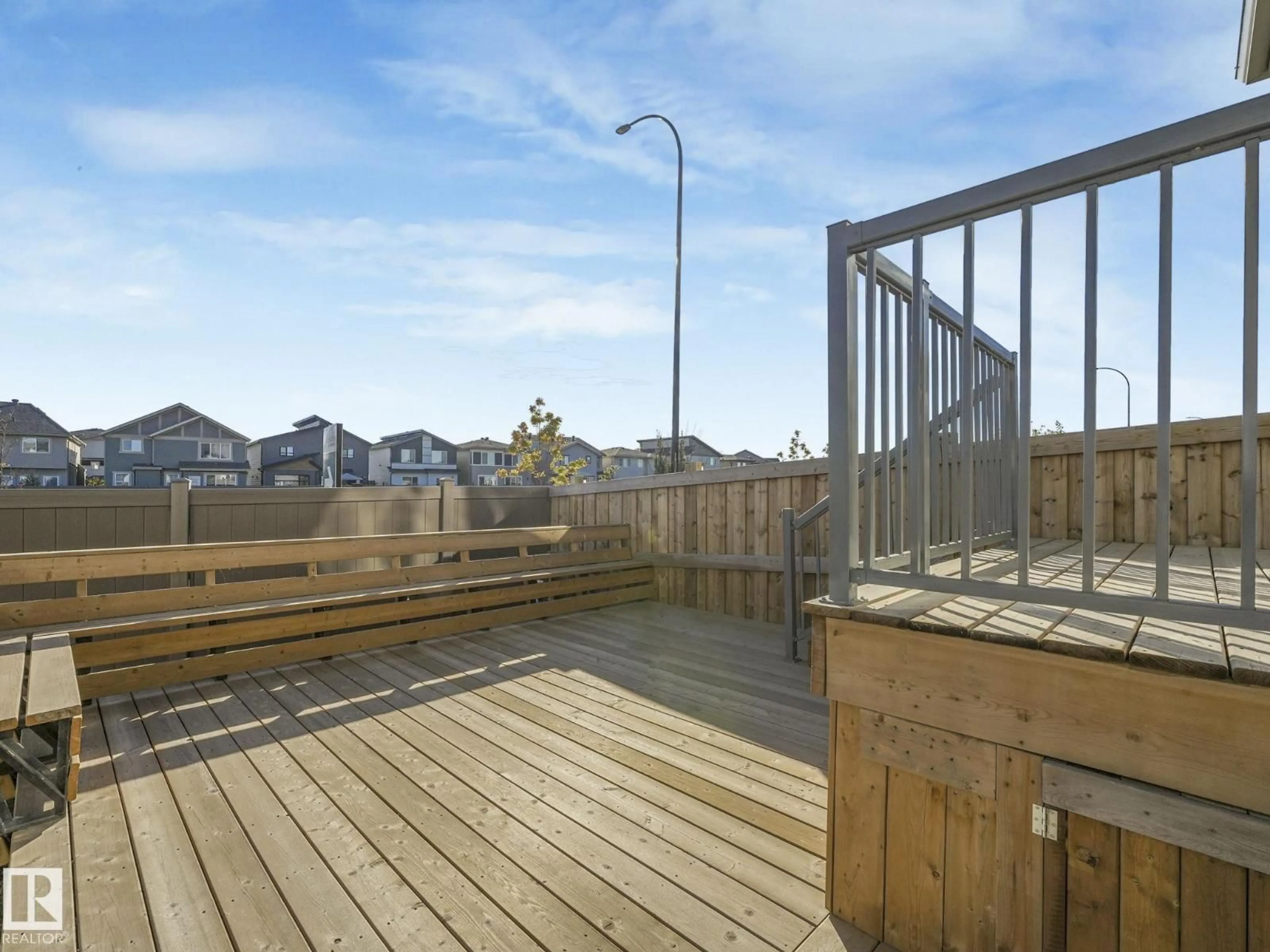 Patio, unknown for NW - 2627 200 ST, Edmonton Alberta T6M1K3