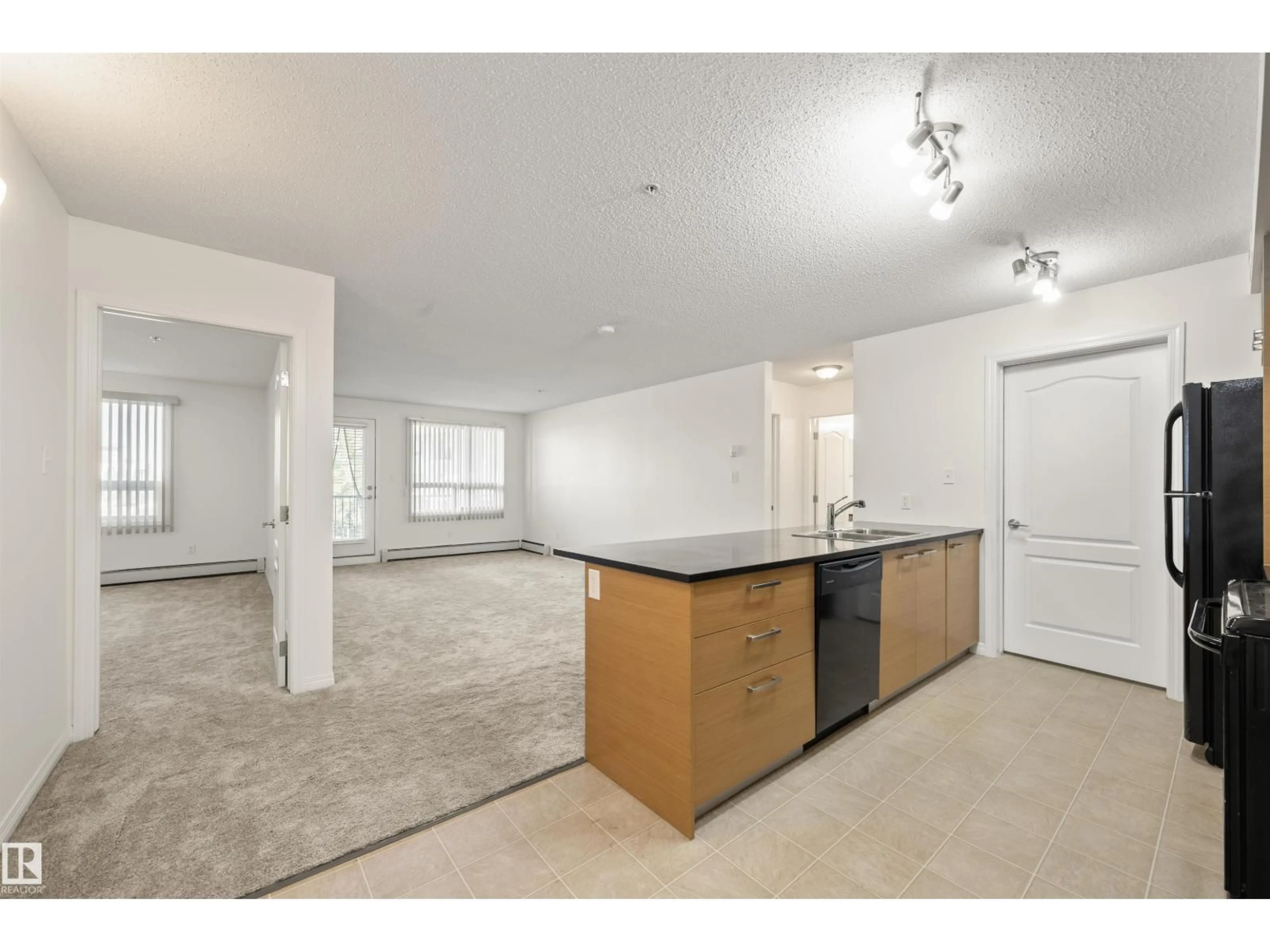 Unknown for 2209 SOUTH TERWILLEGAR DR, Edmonton Alberta T6R0M2