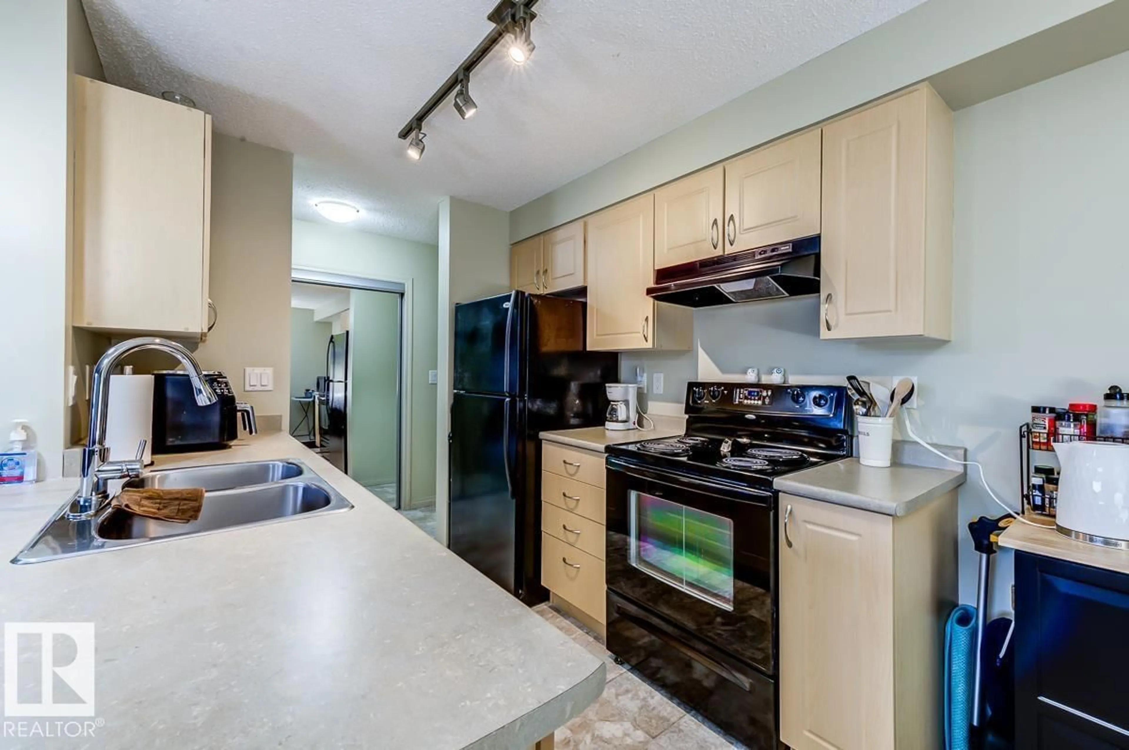 Standard kitchen, unknown for #316 - 13907 136 ST, Edmonton Alberta T6V1Y5
