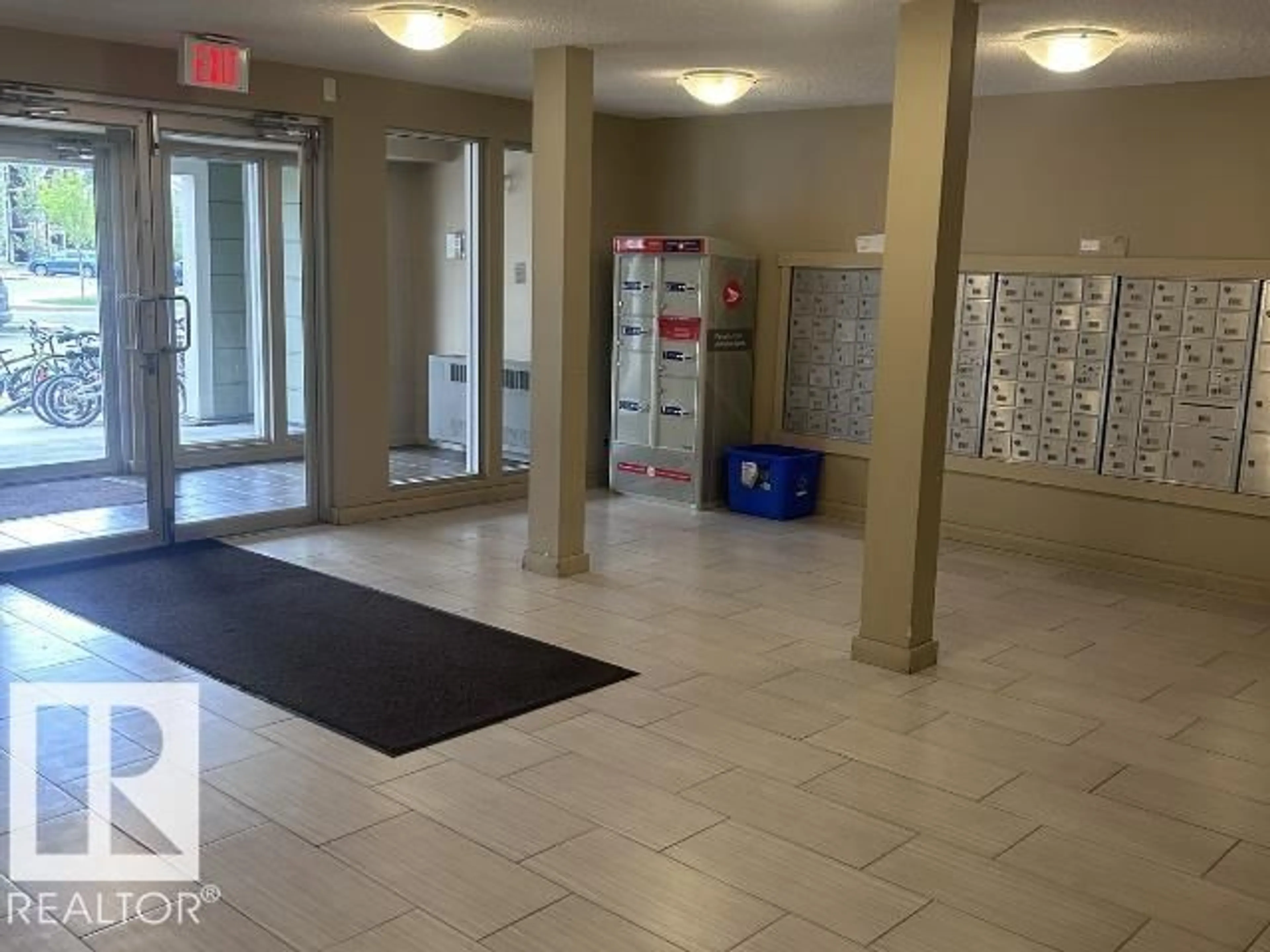 Indoor foyer for 111 - 106 WATT COMMON SW, Edmonton Alberta T6X2C6