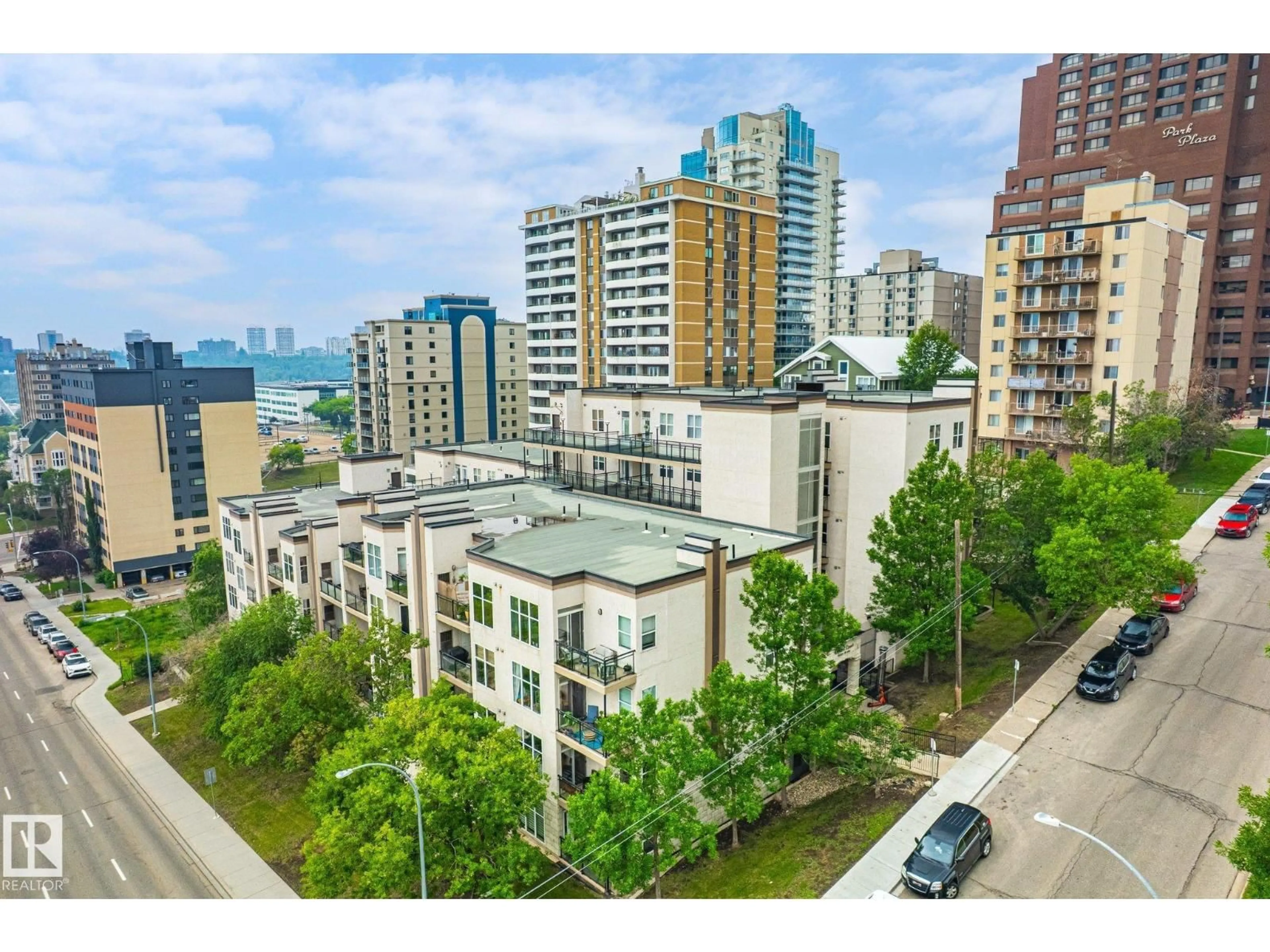 A pic from outside/outdoor area/front of a property/back of a property/a pic from drone, city buildings view from balcony for NW - 511 10503 98 AV, Edmonton Alberta T5K0B2