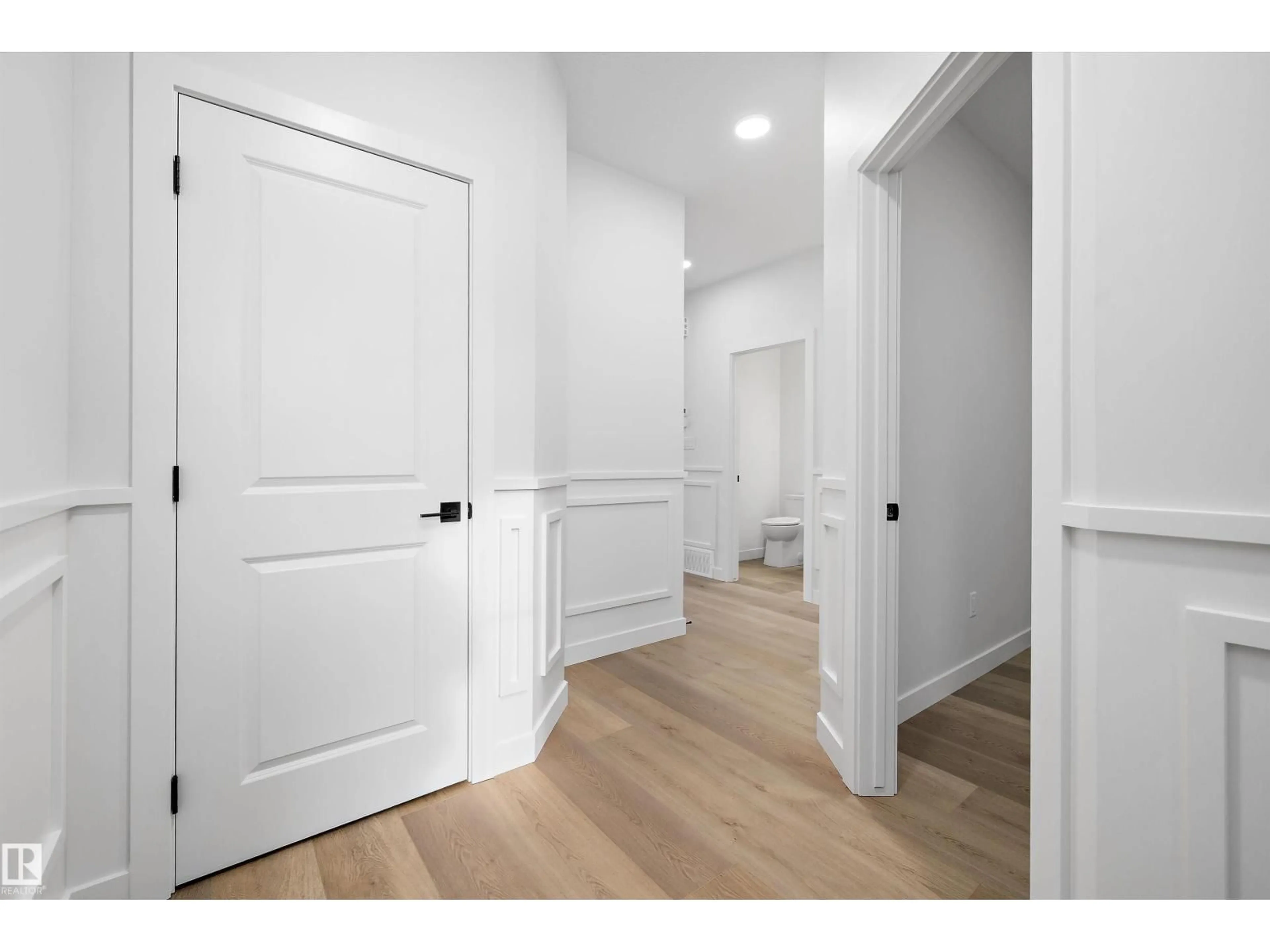 Indoor entryway for 26 CHARTRES CL, St. Albert Alberta T8T2C9