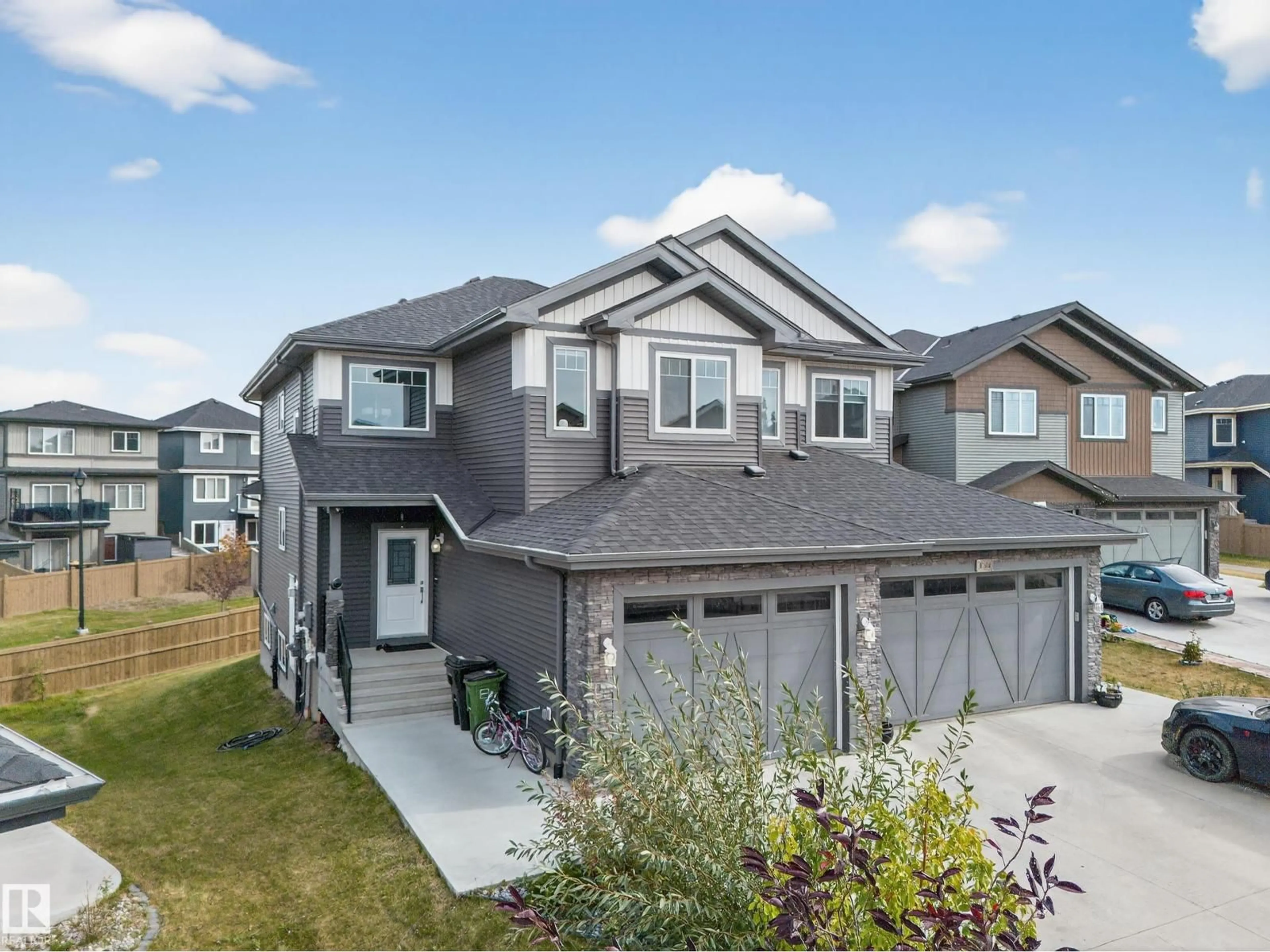 Home with vinyl exterior material, street for 3752 WEIDLE CR, Edmonton Alberta T6X2E2