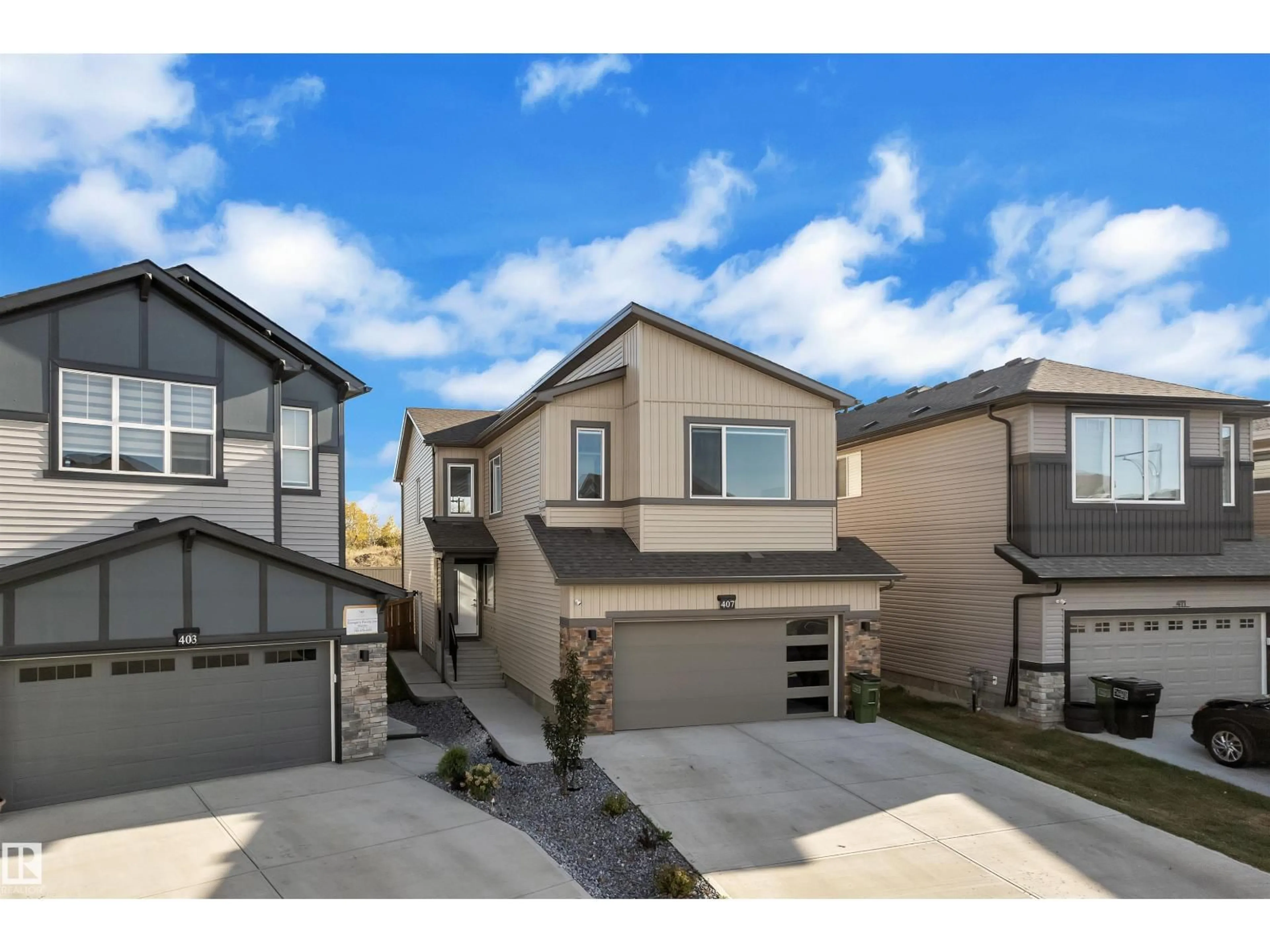 A pic from outside/outdoor area/front of a property/back of a property/a pic from drone, street for 407 30 AV, Edmonton Alberta T6T2V7