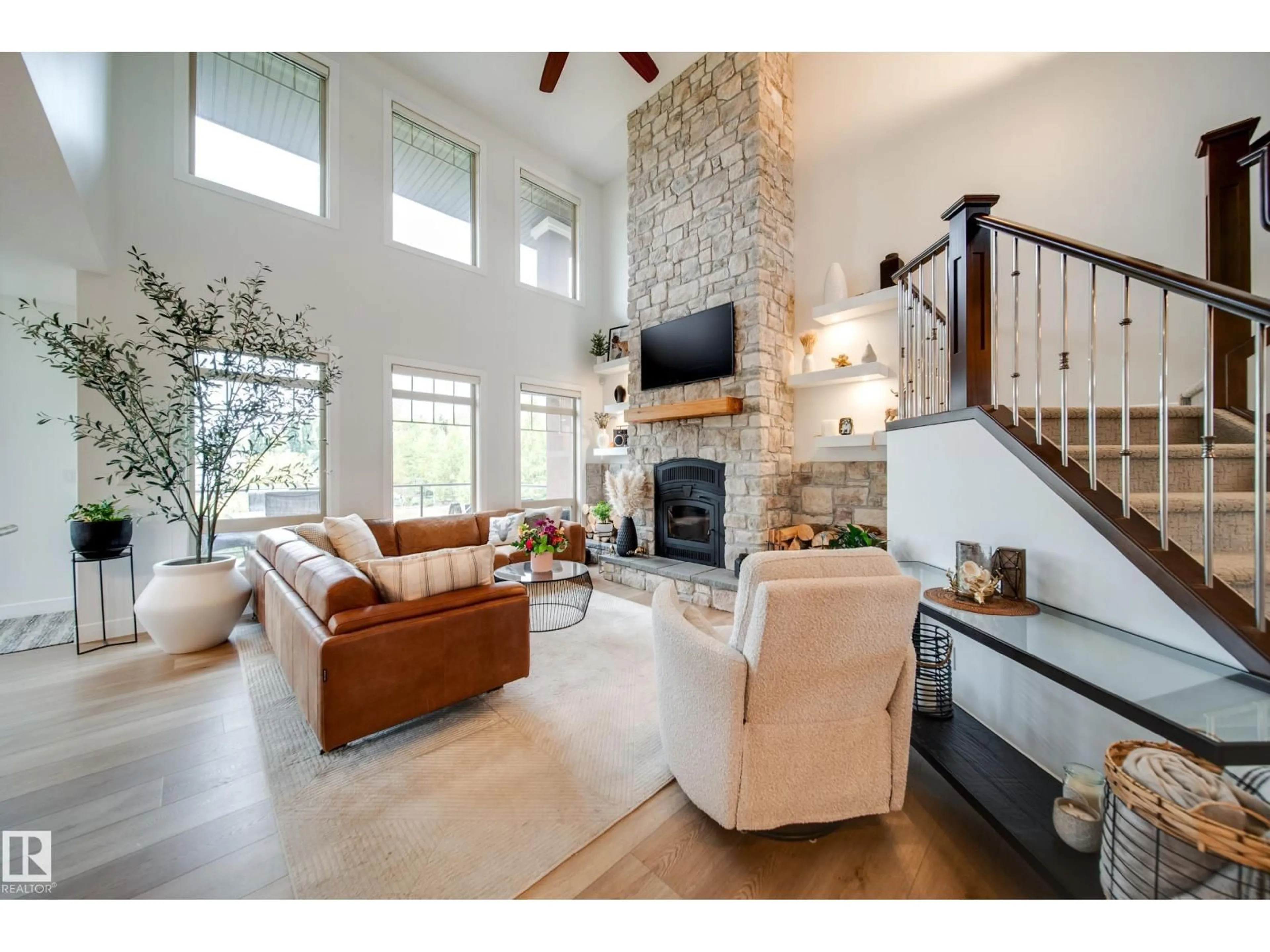 Living room with furniture, unknown for 248 RAVINE DR, Devon Alberta T9G0A3