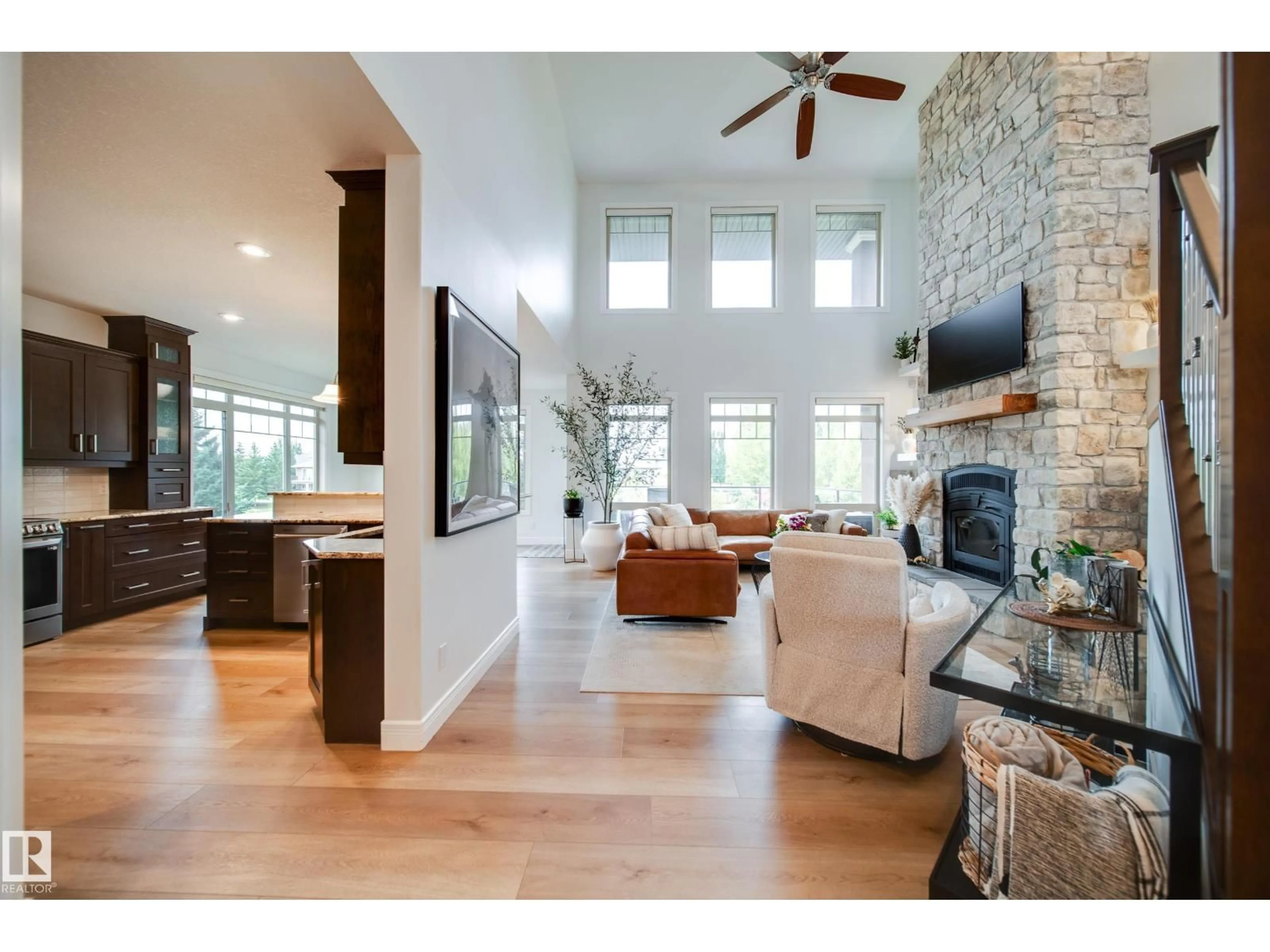 Open concept kitchen, unknown for 248 RAVINE DR, Devon Alberta T9G0A3