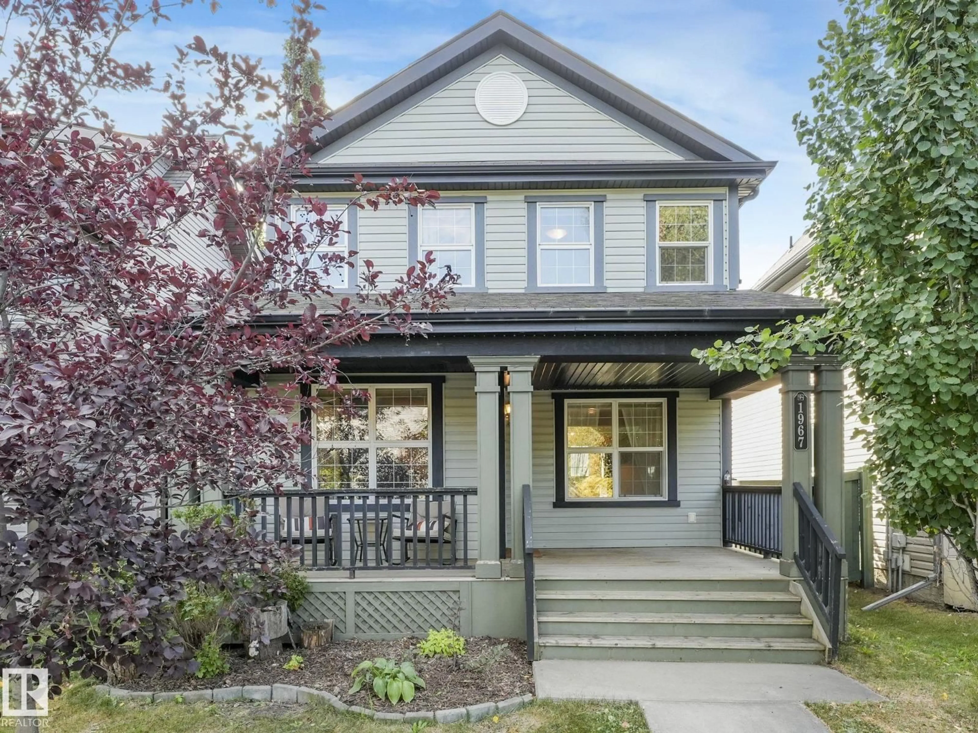 Home with vinyl exterior material, street for 1967 119 ST, Edmonton Alberta T6W0E1