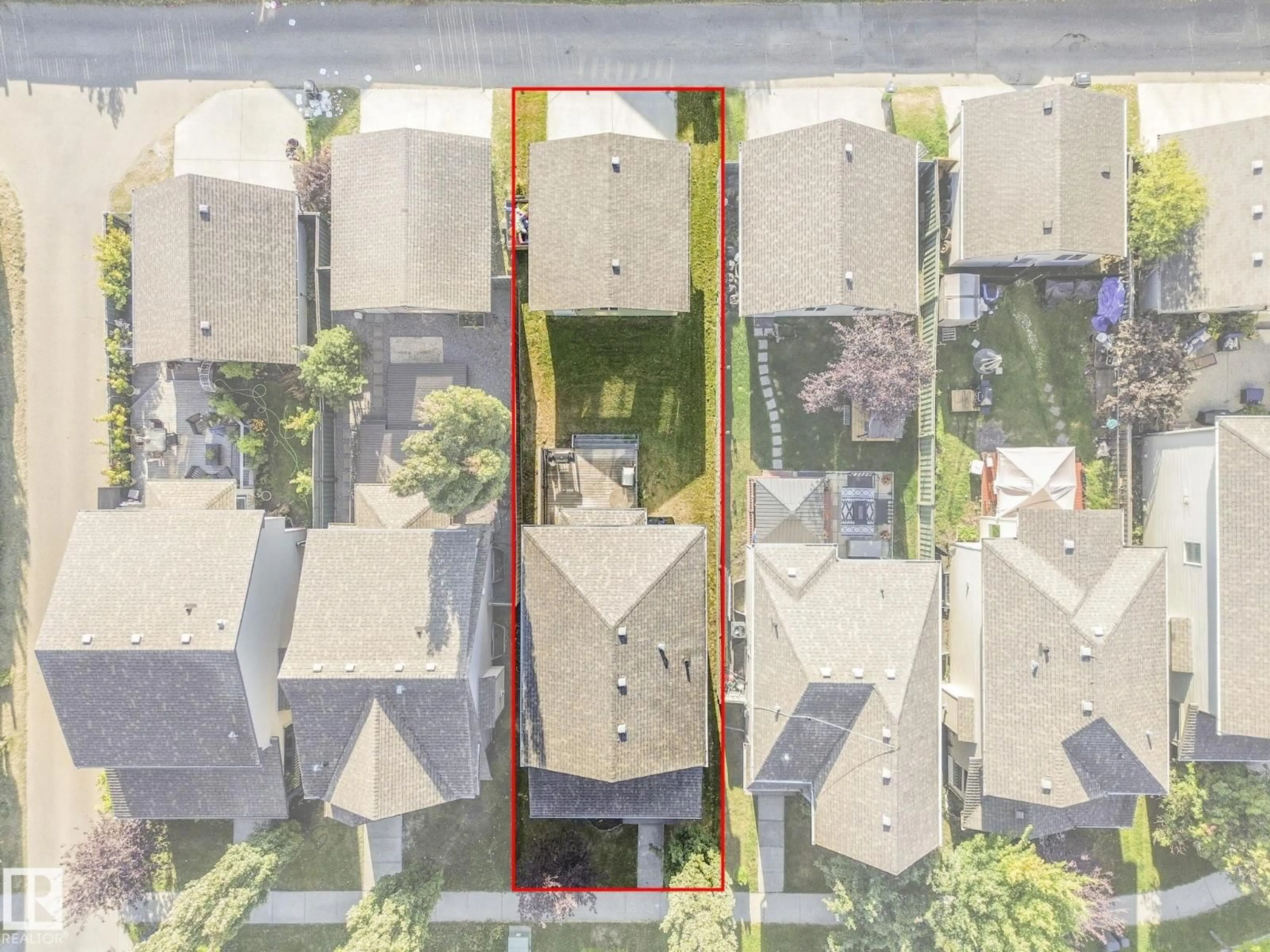 A pic from outside/outdoor area/front of a property/back of a property/a pic from drone, street for 1967 119 ST, Edmonton Alberta T6W0E1