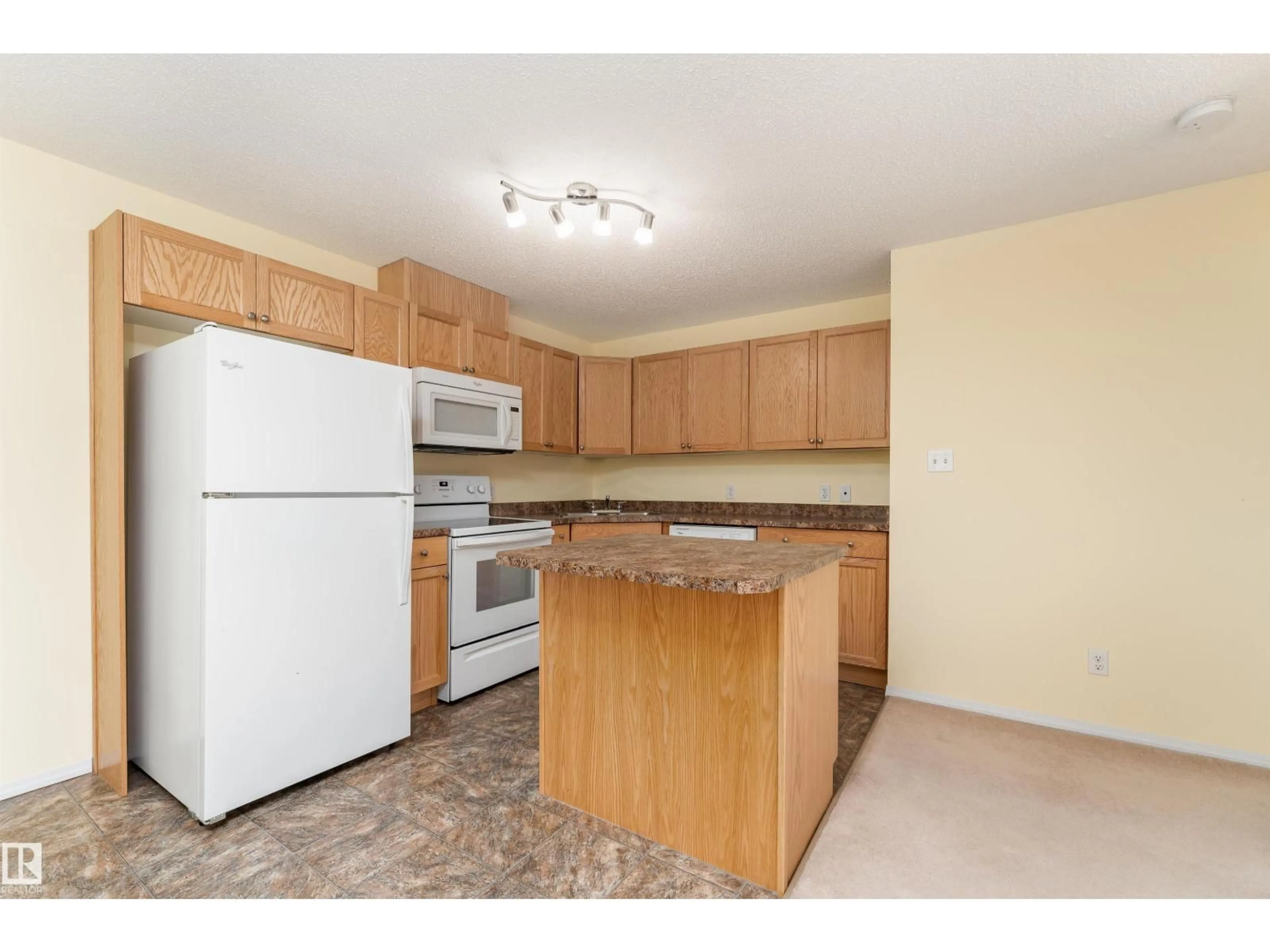 Standard kitchen, unknown for 301 - 438 CLAREVIEW STATION DR NW, Edmonton Alberta T6J7H3