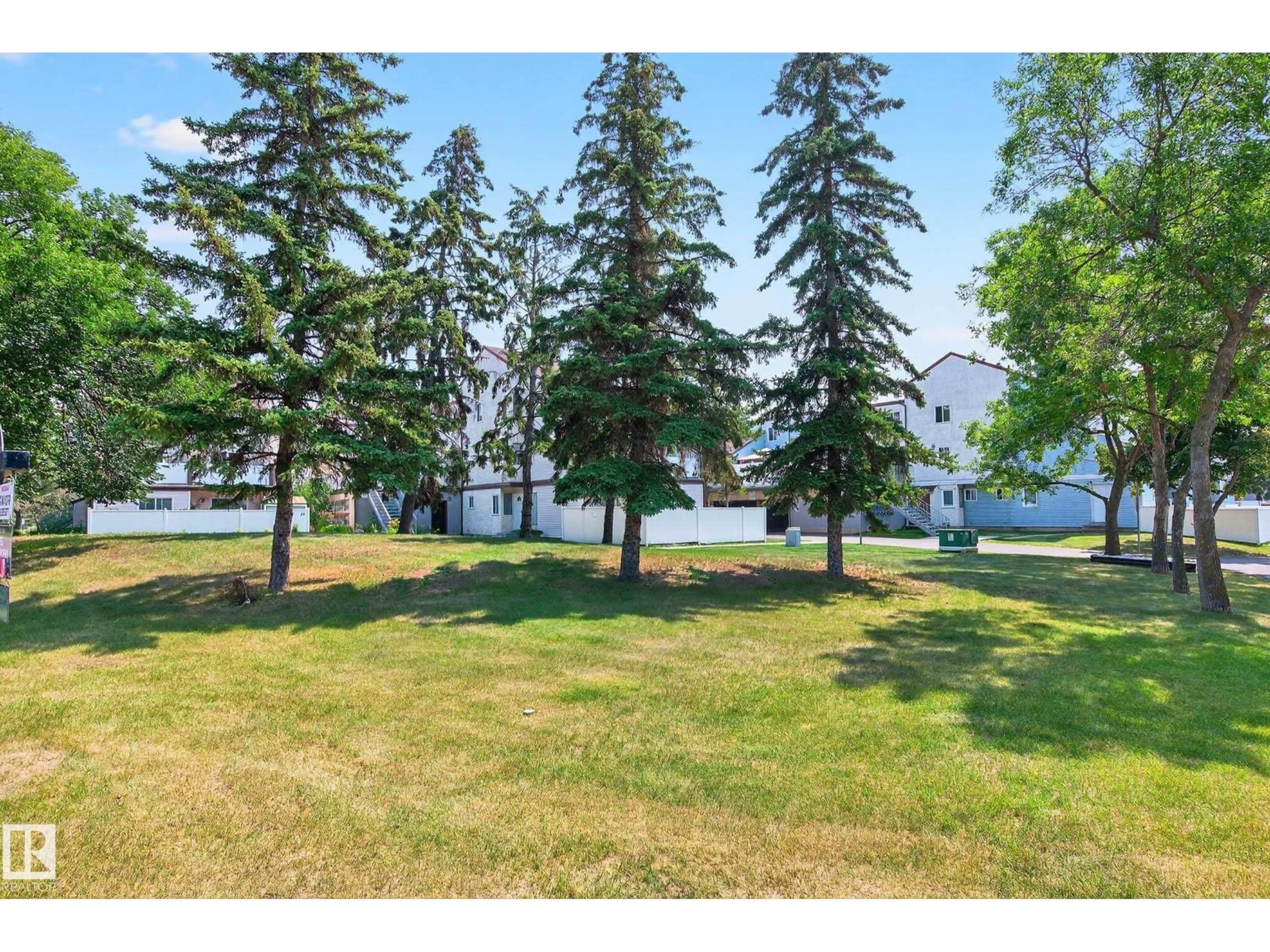 Patio, water/lake/river/ocean view for 37 LANCASTER TC, Edmonton Alberta T5X5S3