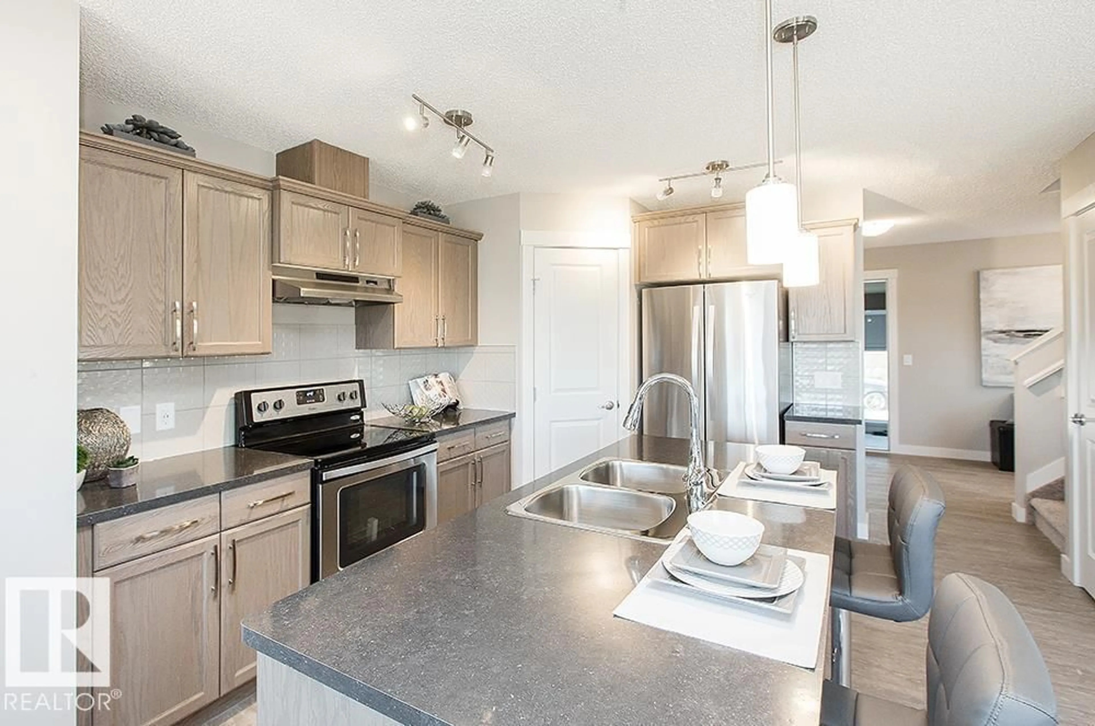 Open concept kitchen, unknown for 175 SAVOY CR, Sherwood Park Alberta T8H1A8